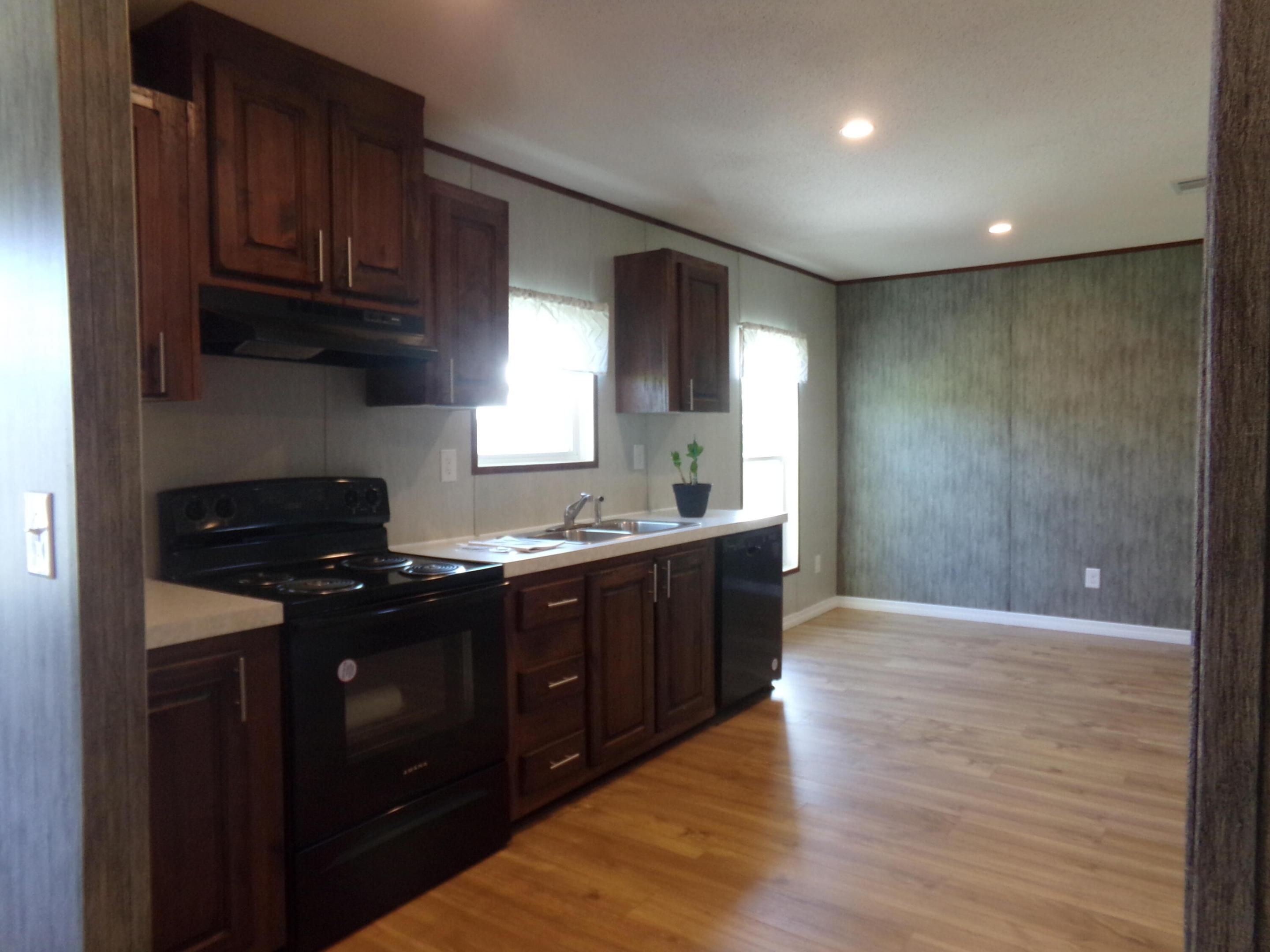 1006 Andros Bay Property Photo 4