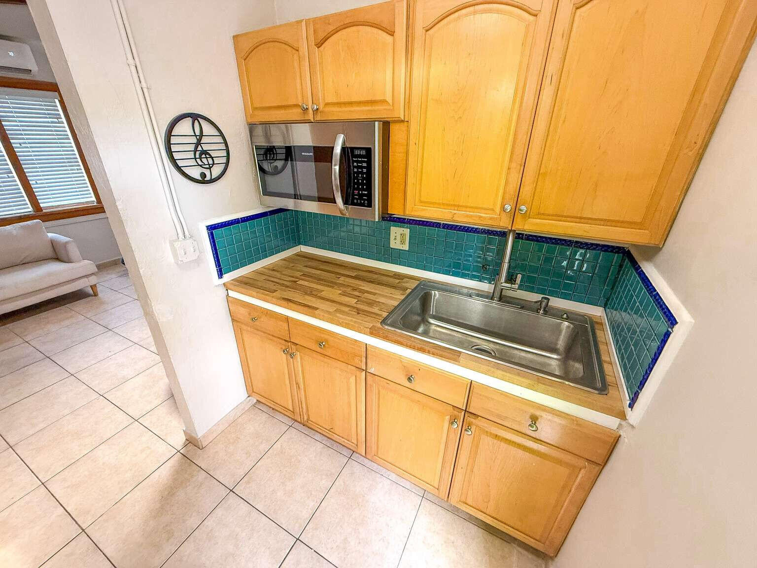 17 S L Street Property Photo 10