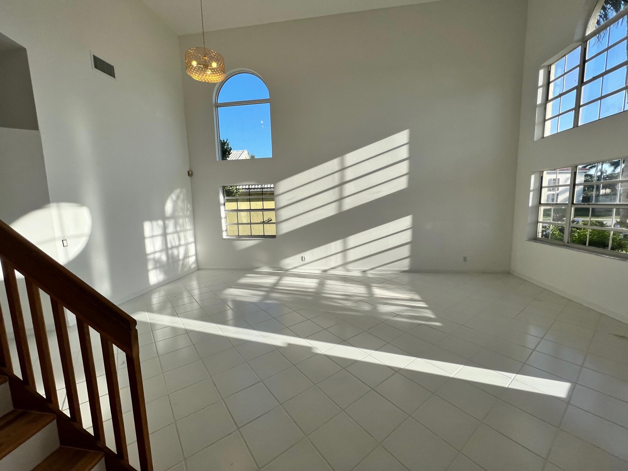 8501 Windy Circle Property Photo 6