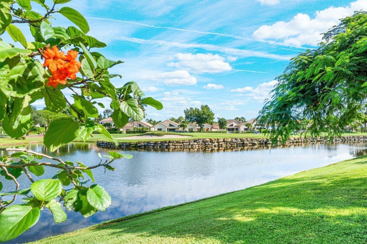 5208 Lake Catalina Drive N D Property Photo 1