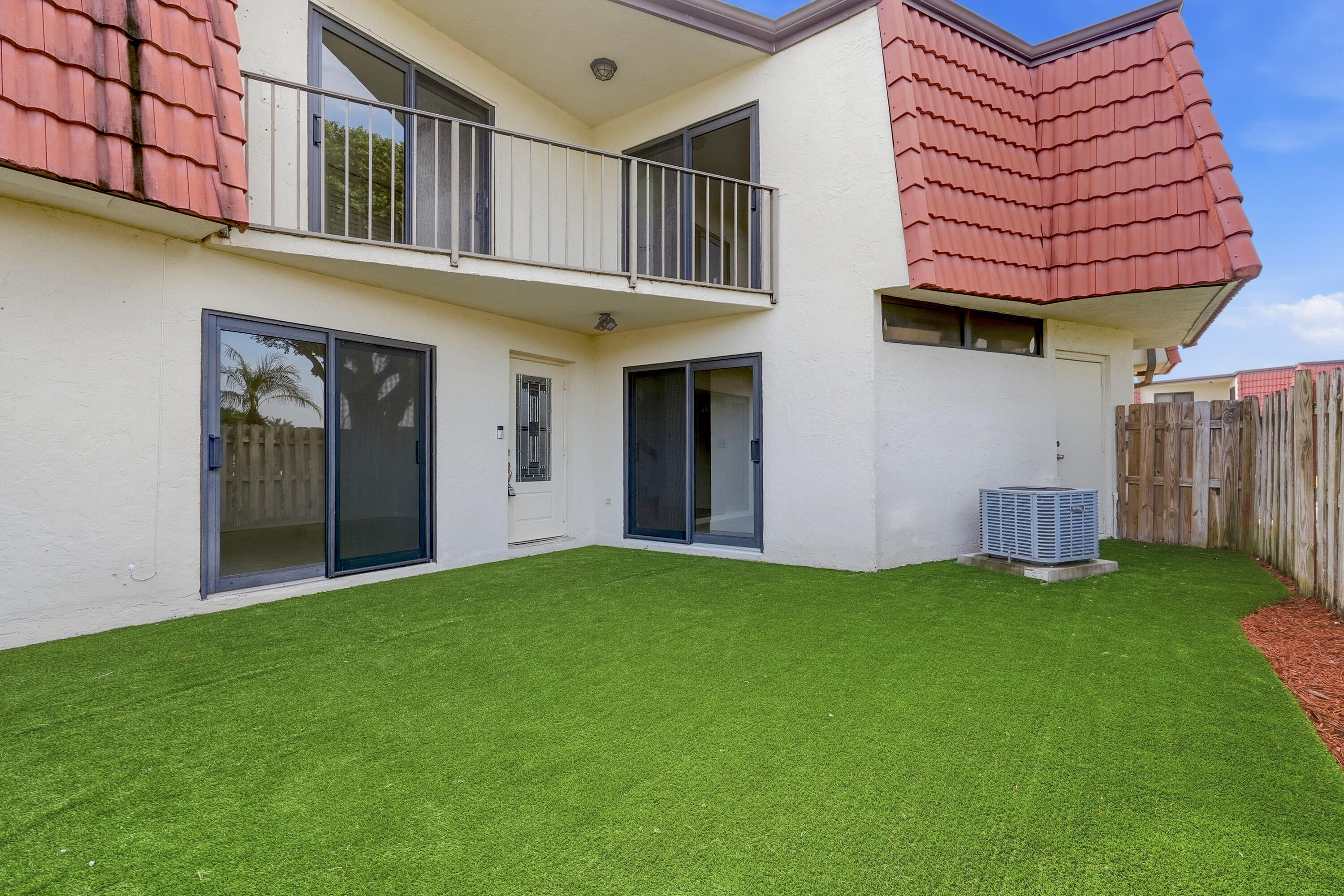 3801 Victoria Drive Property Photo 2