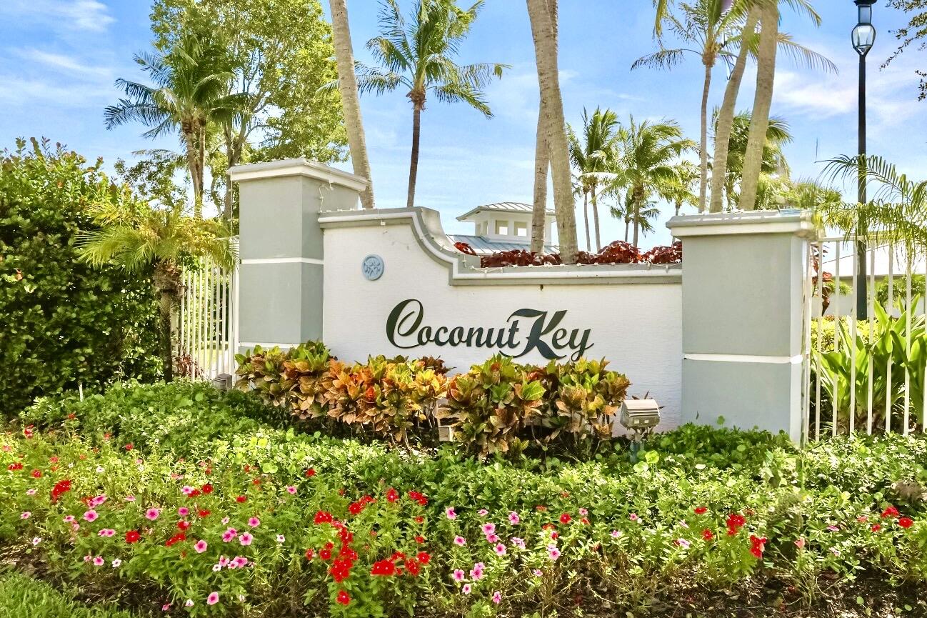 168 Coconut Key Lane Property Photo 2