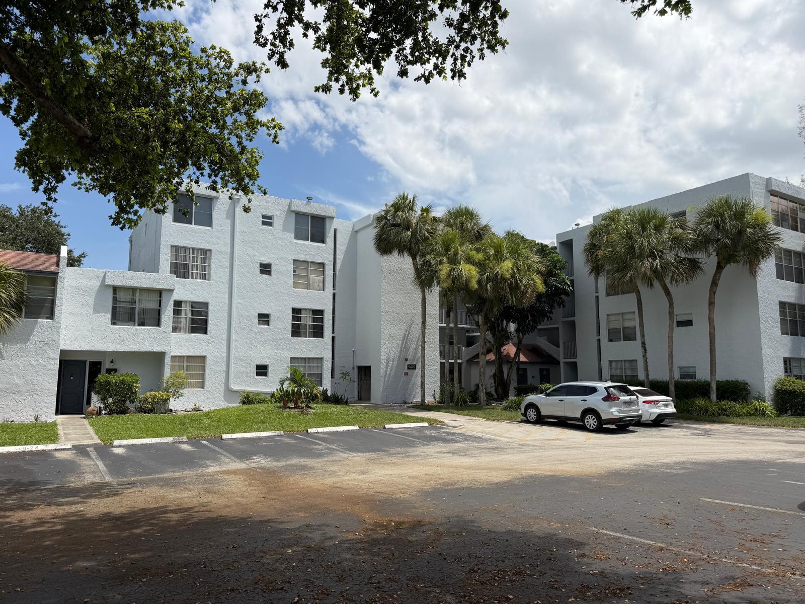 9470 LIVE OAK Place 404 Property Photo 1