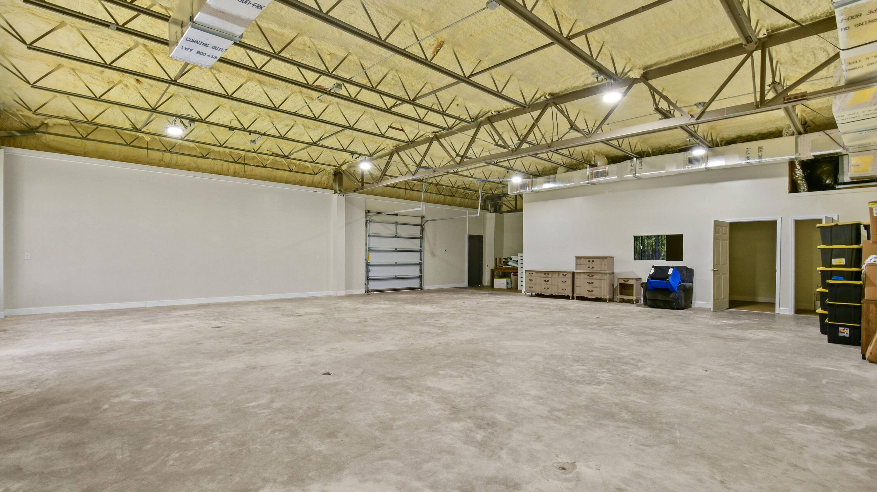 3801 Okeechobee Road Property Photo 10