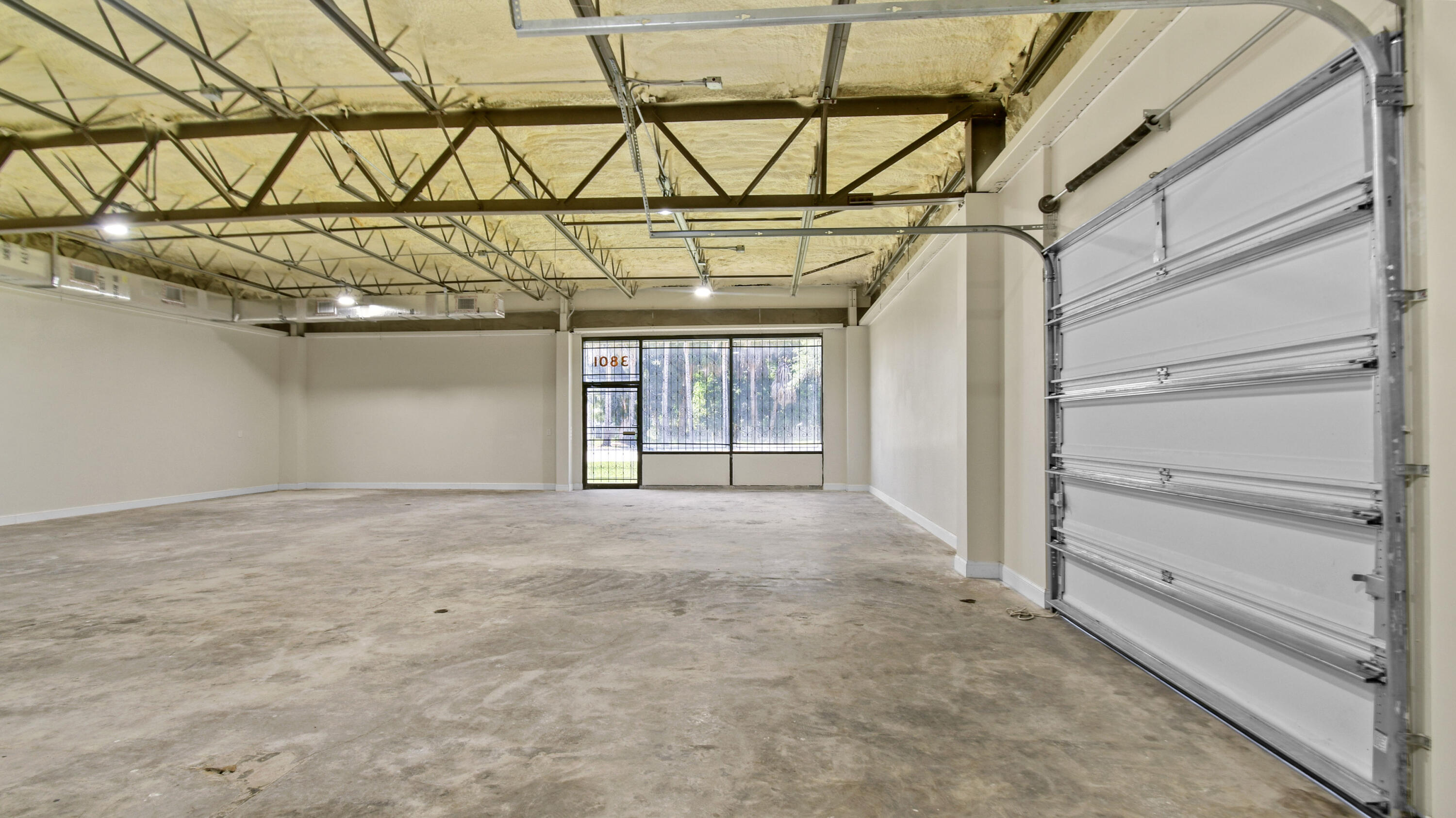 3801 Okeechobee Road Property Photo 13