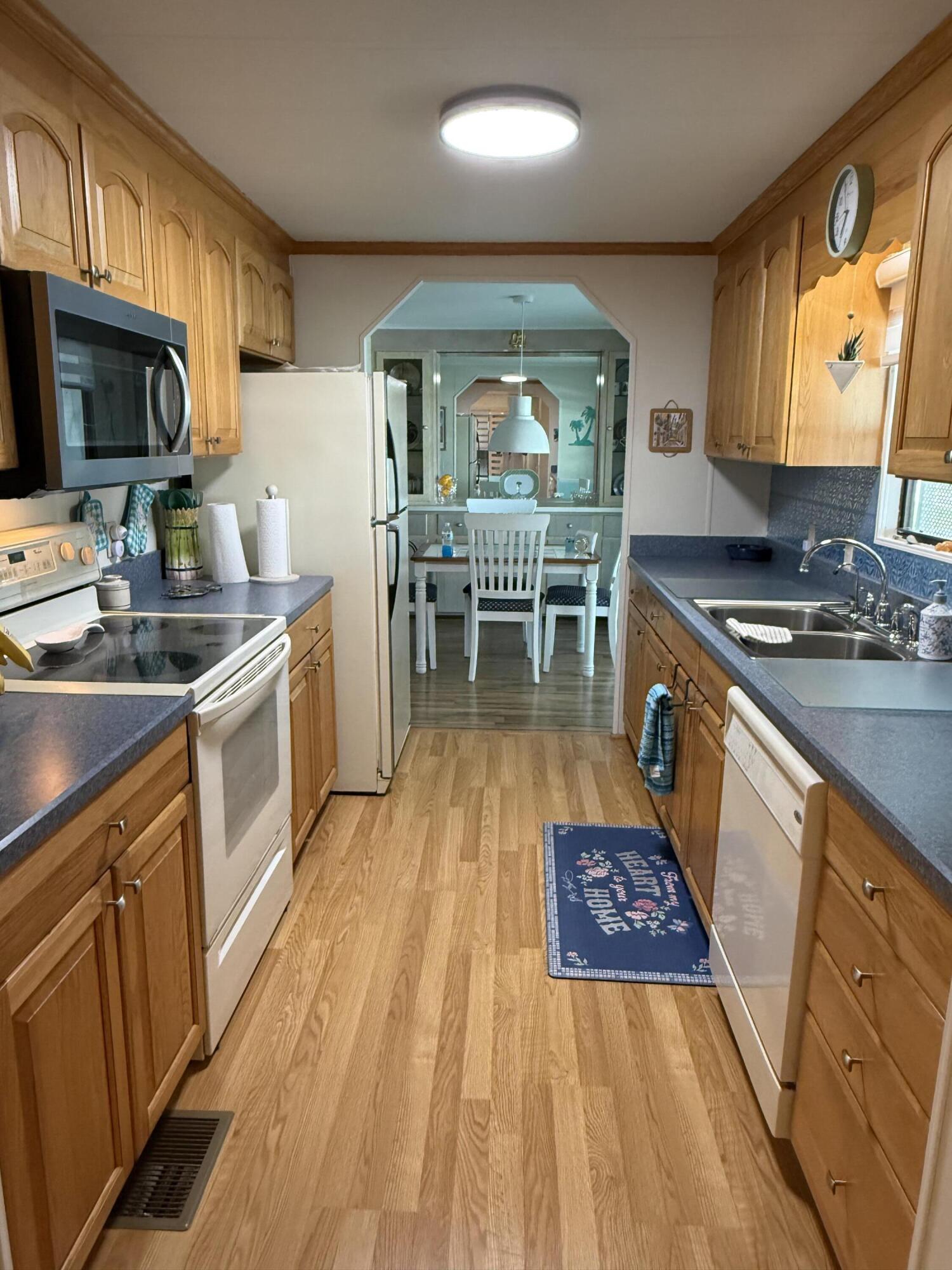 2 Jose Martin Property Photo 11