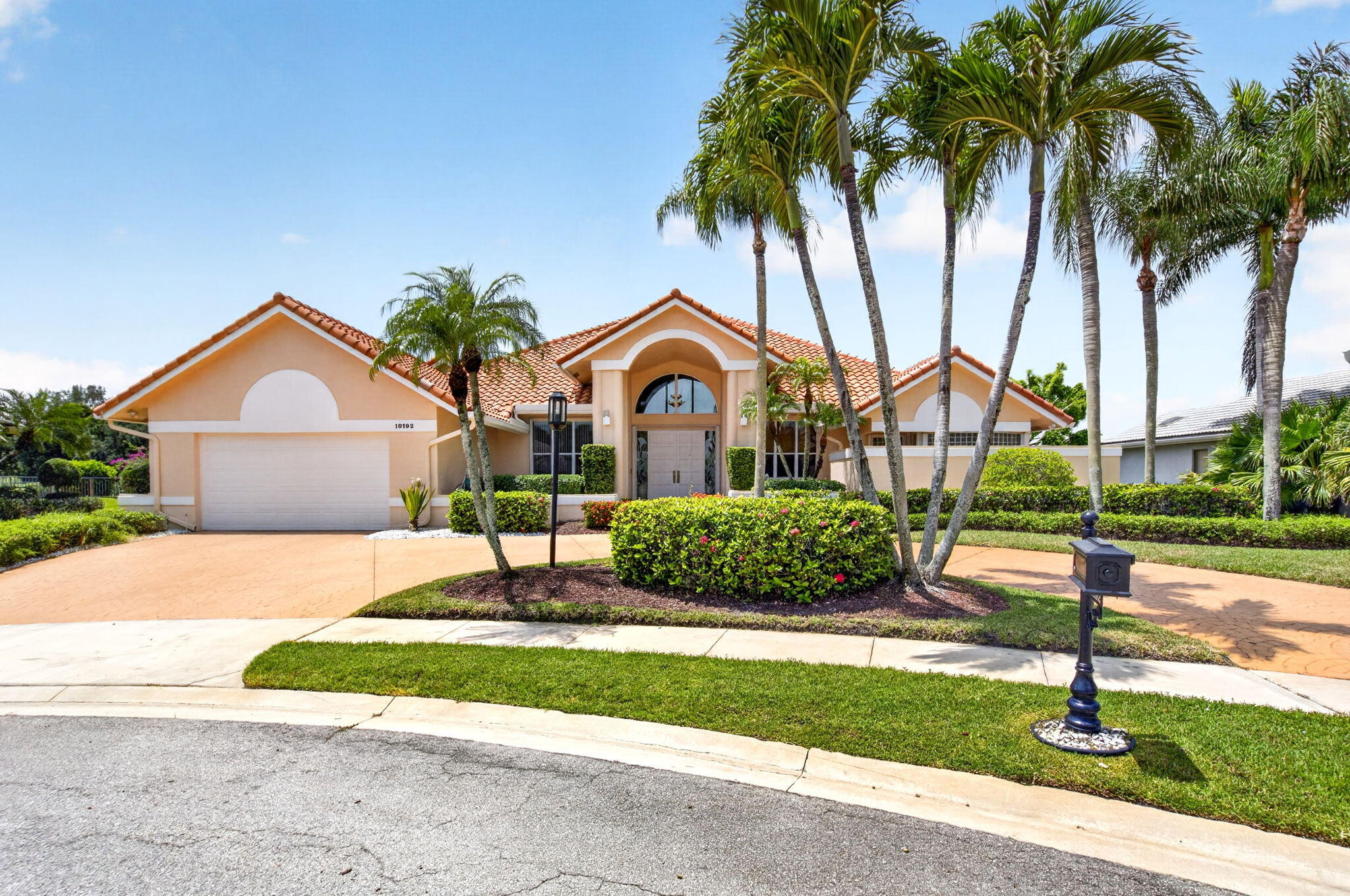 10192 Shireoaks Lane