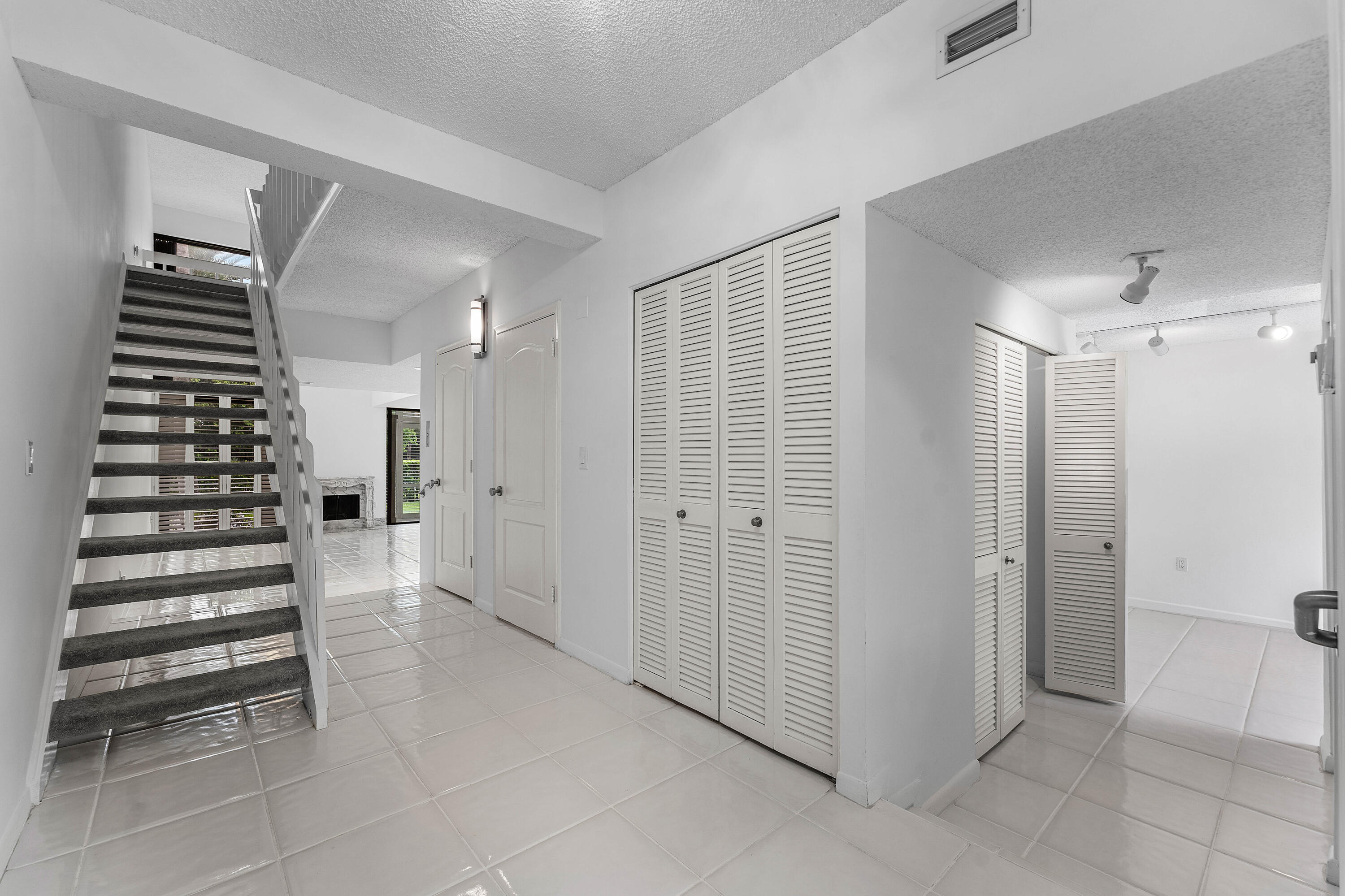 3908 S Ocean Boulevard T-1 Property Photo 17