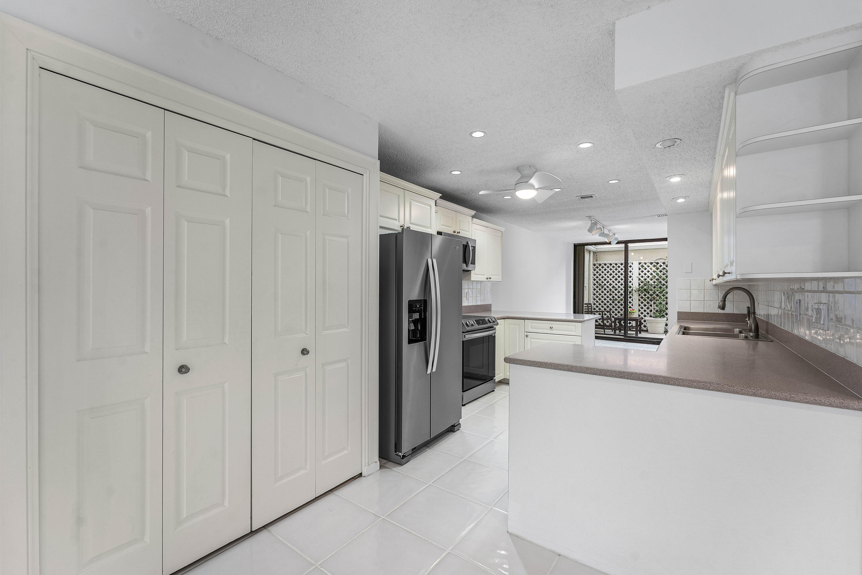 3908 S Ocean Boulevard T-1 Property Photo 26