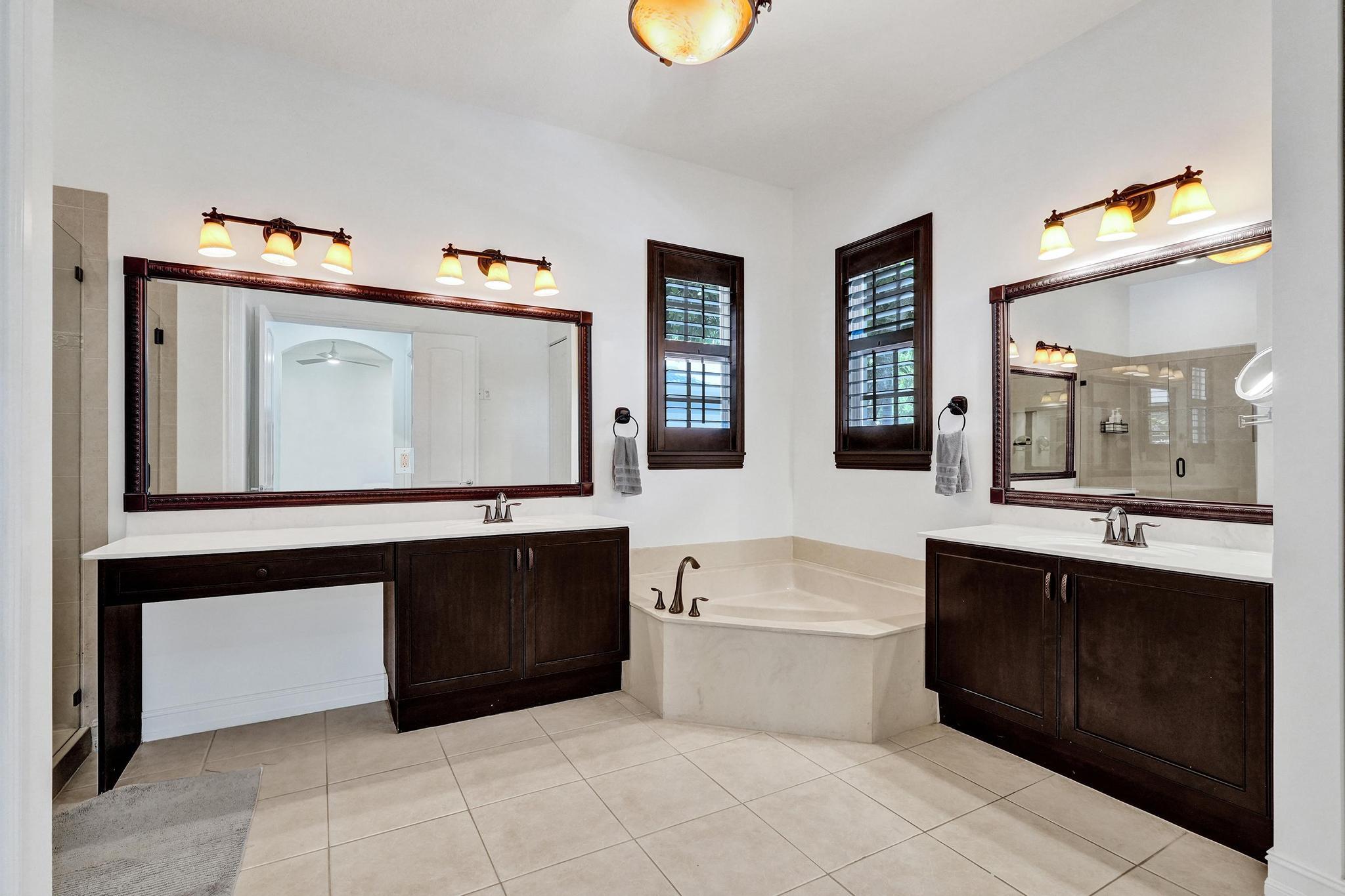 111 Leather Leaf Drive Property Photo 19