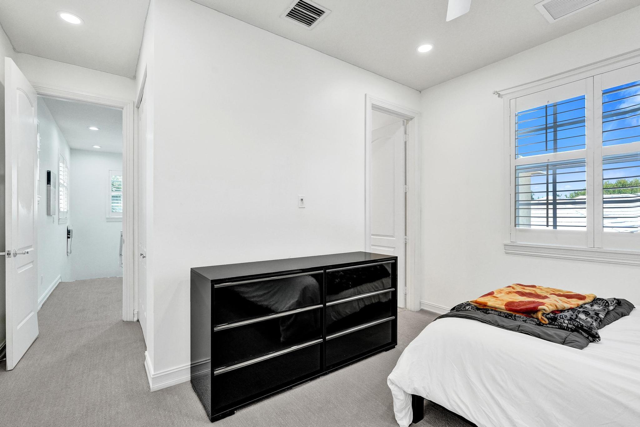 111 Leather Leaf Drive Property Photo 35