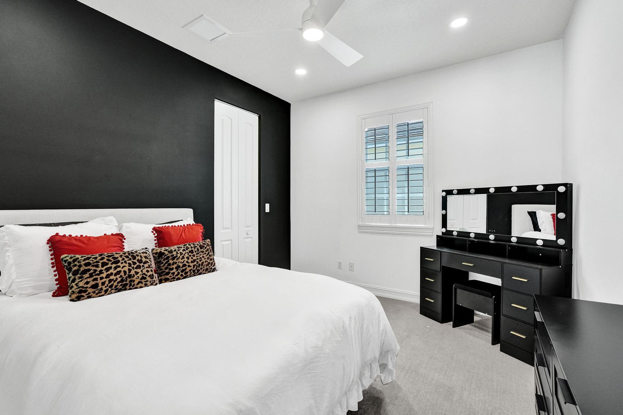 111 Leather Leaf Drive Property Photo 39