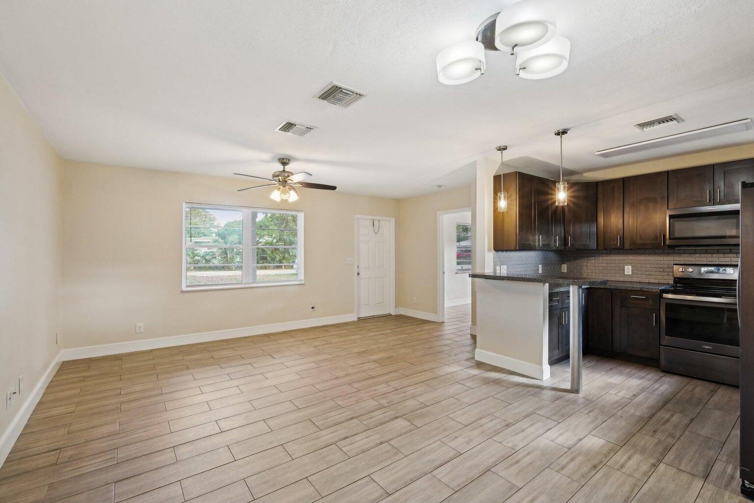 1455 15th Avenue Property Photo 5