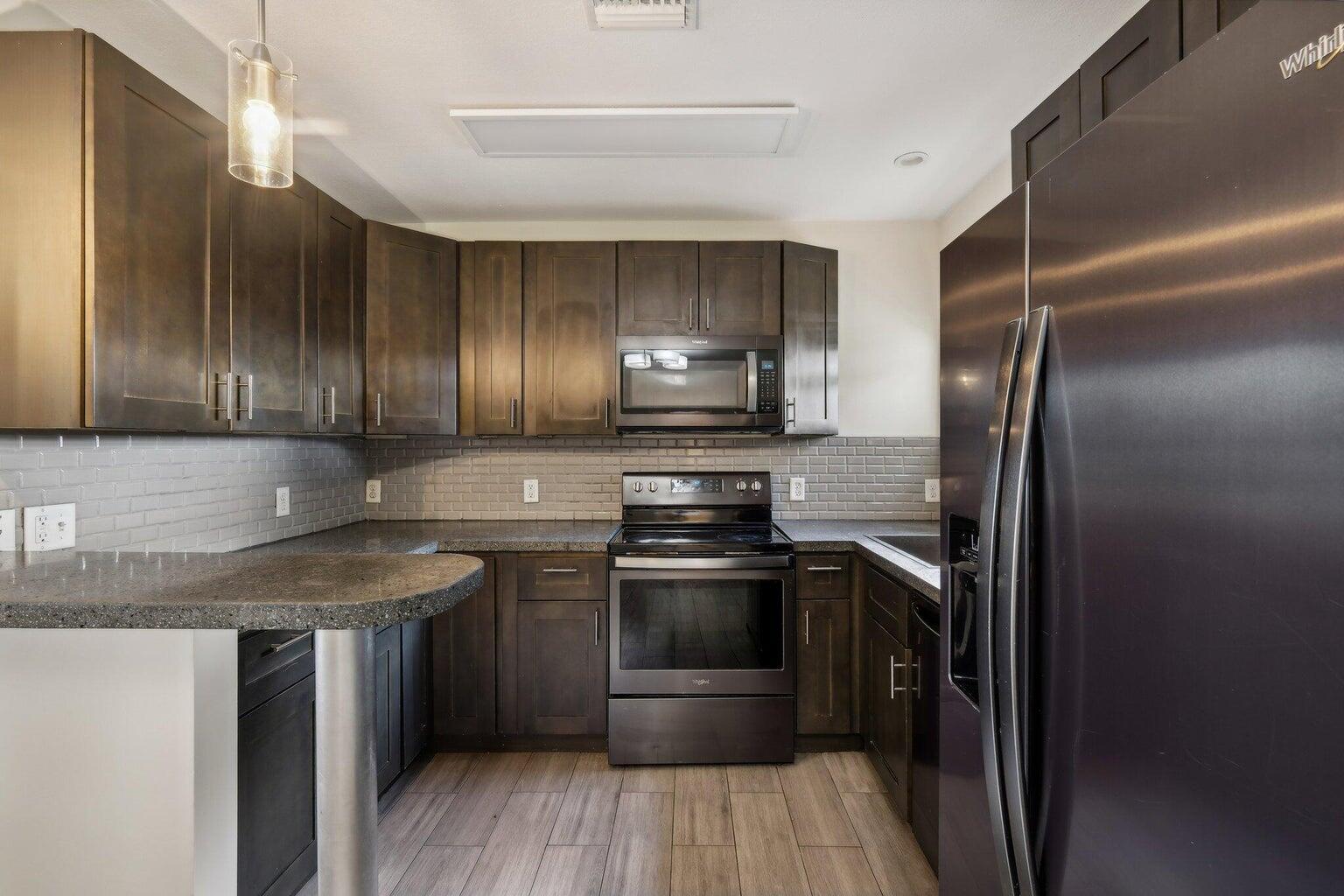 1455 15th Avenue Property Photo 8