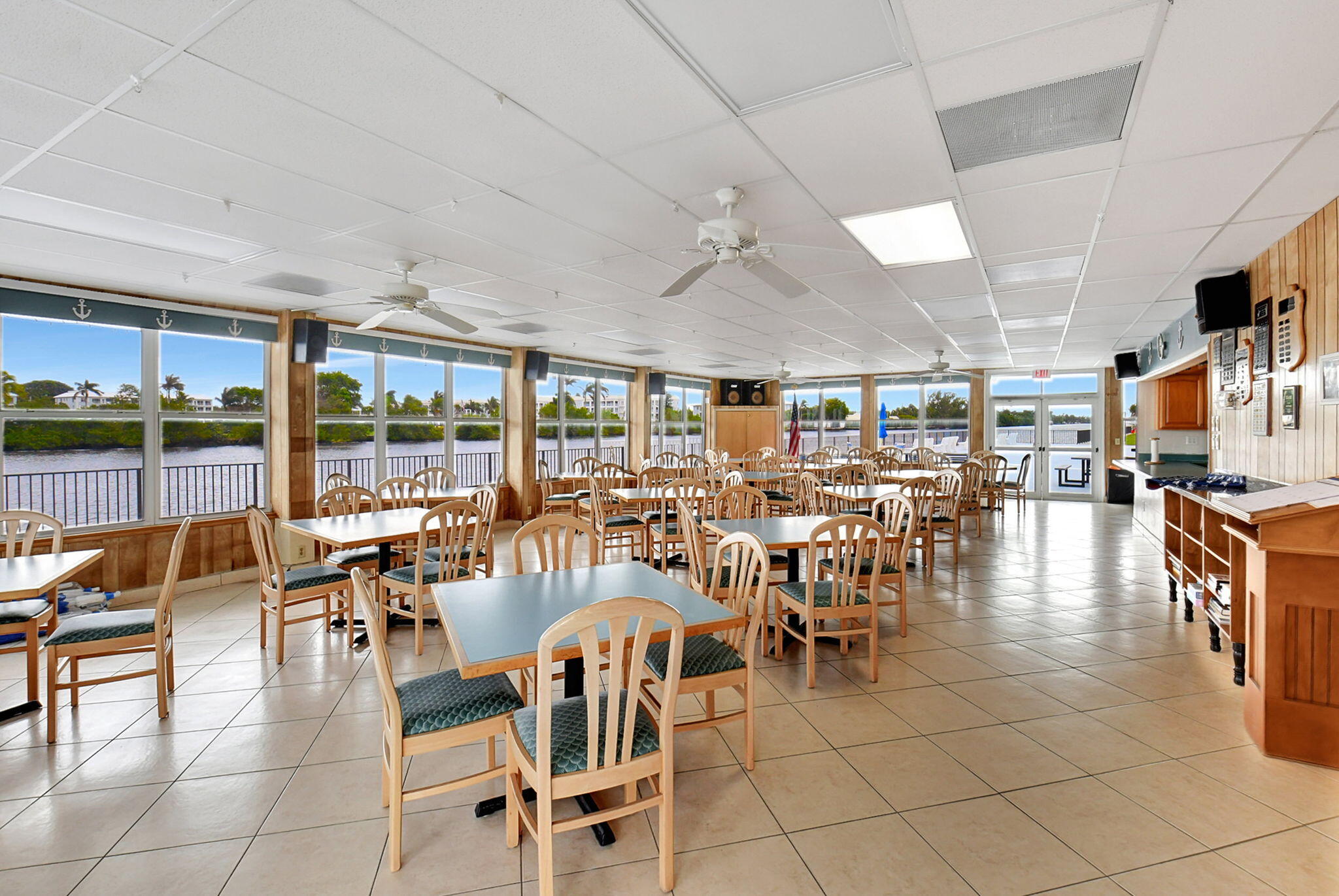 2430 S Federal Highway 2 Property Photo 60