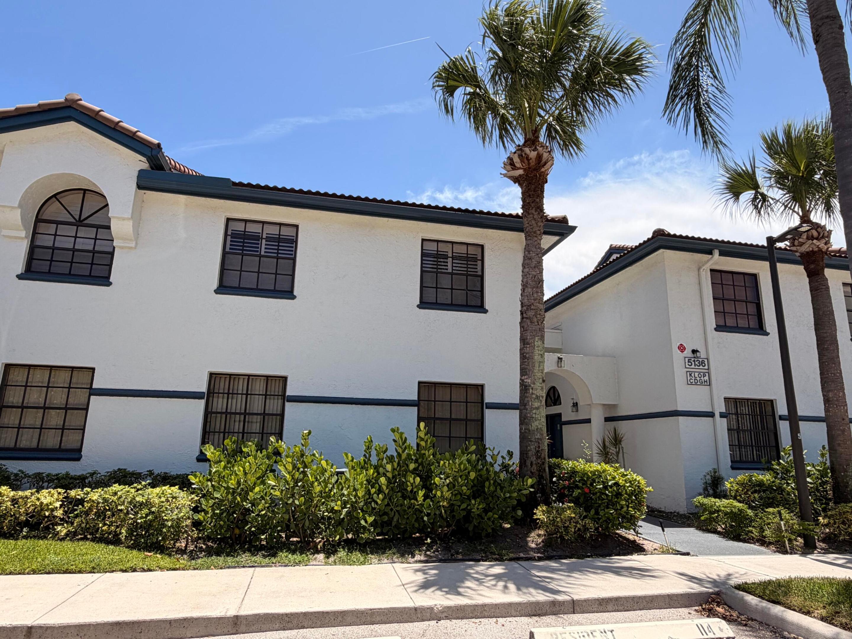 5136 Floria Drive G Property Photo 2