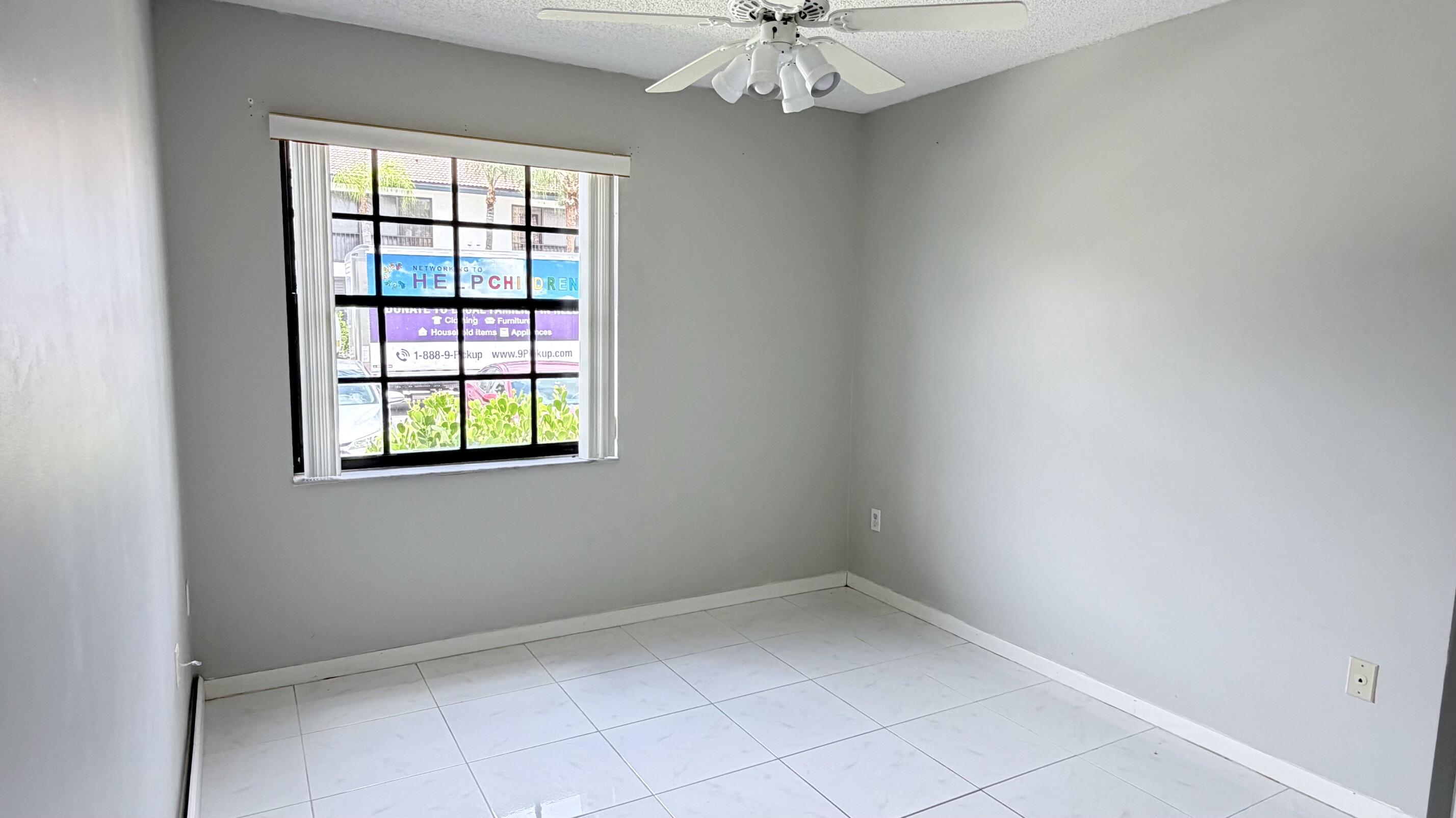 5136 Floria Drive G Property Photo 14
