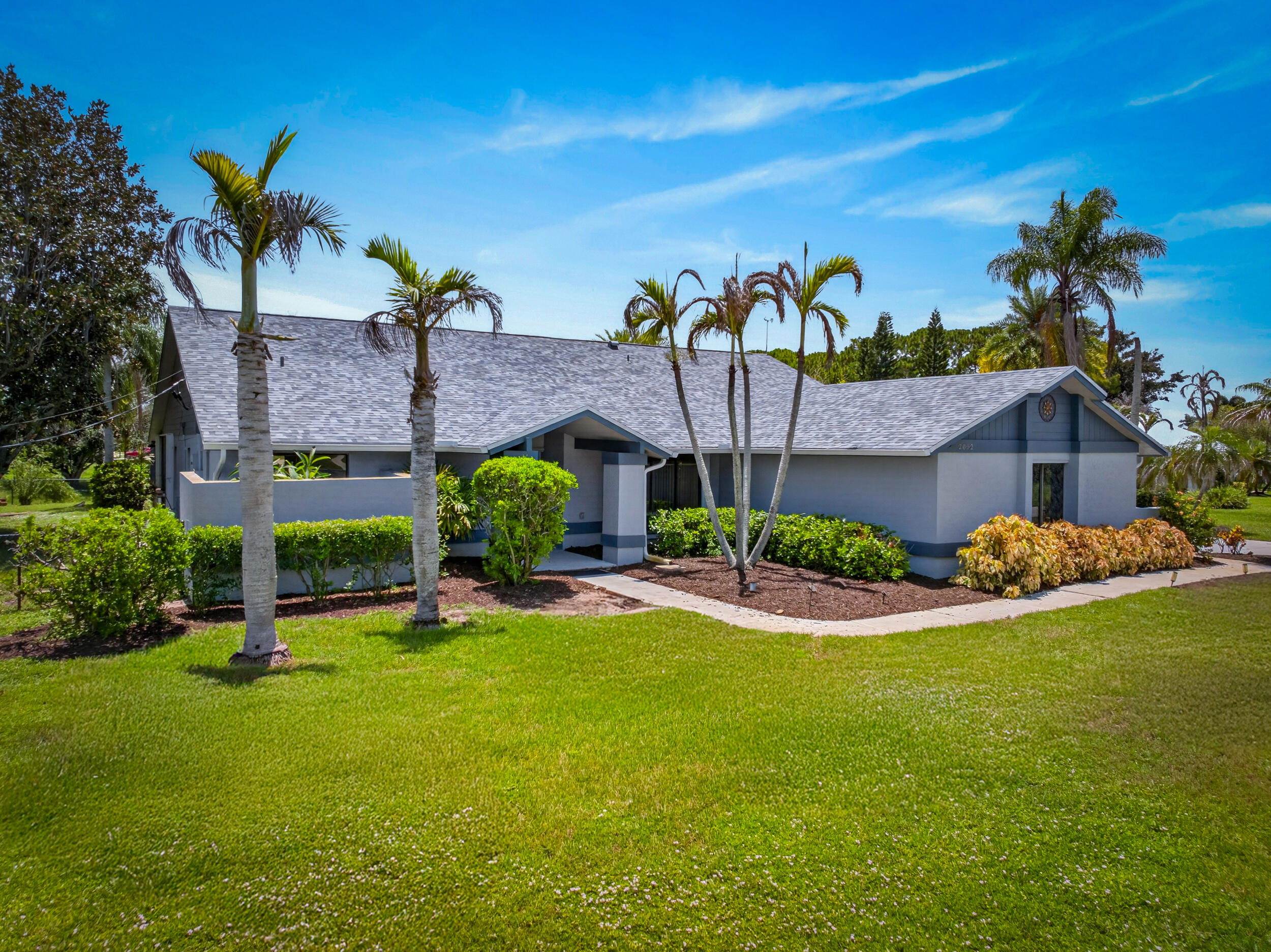 2092 Se Pyramid Road Property Photo 1