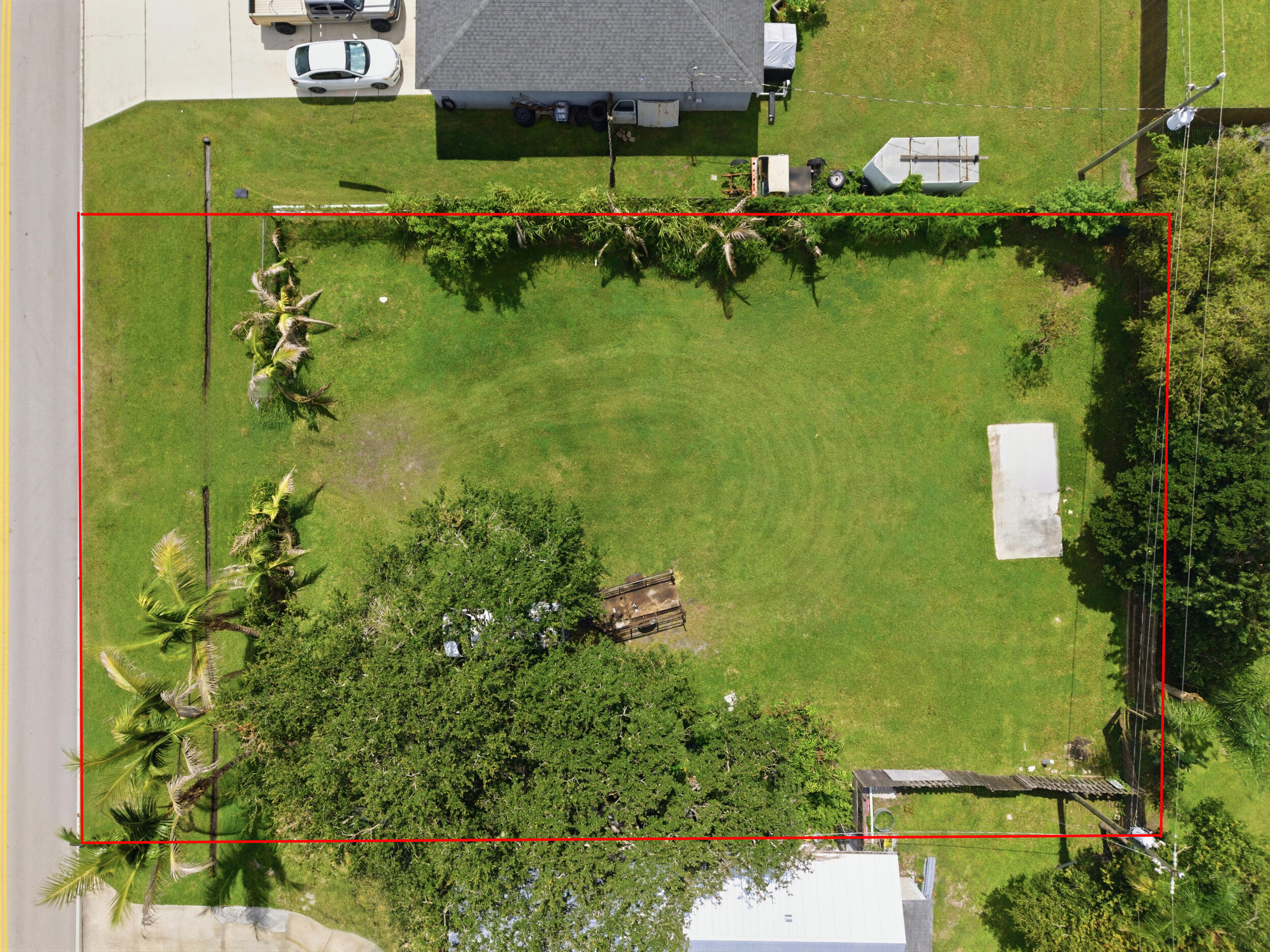 719 Se Thornhill Drive Property Photo 4
