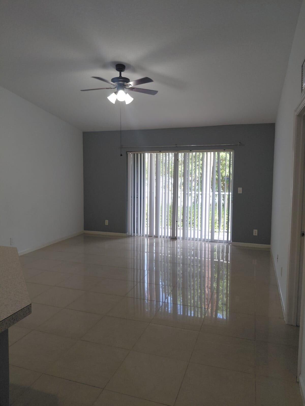 4524 Oak Terrace Drive Property Photo 4