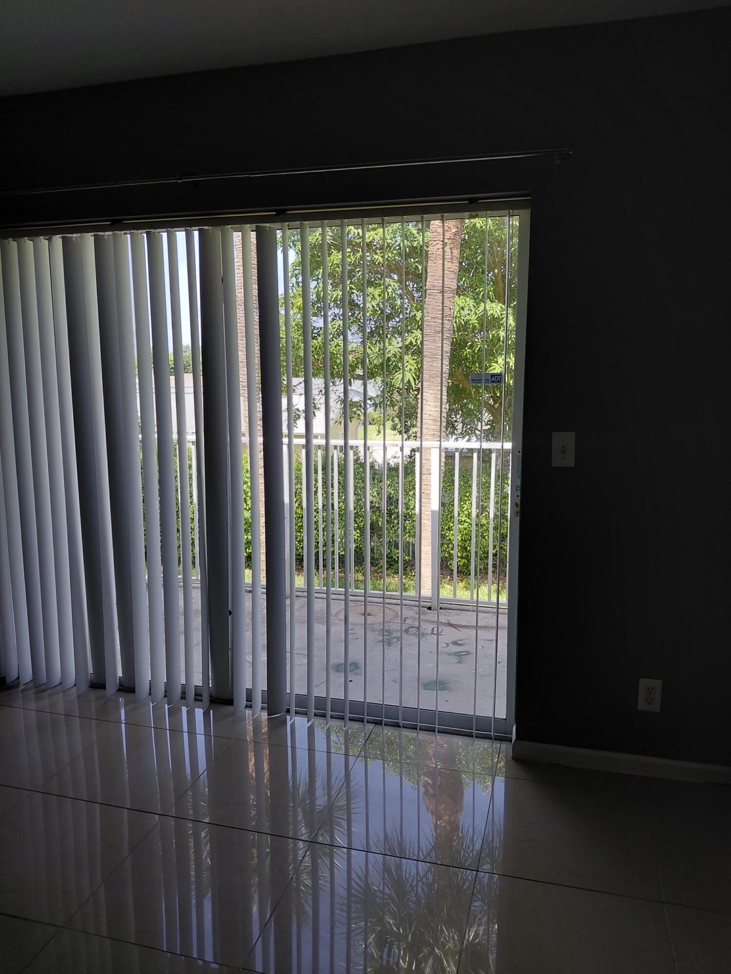 4524 Oak Terrace Drive Property Photo 5