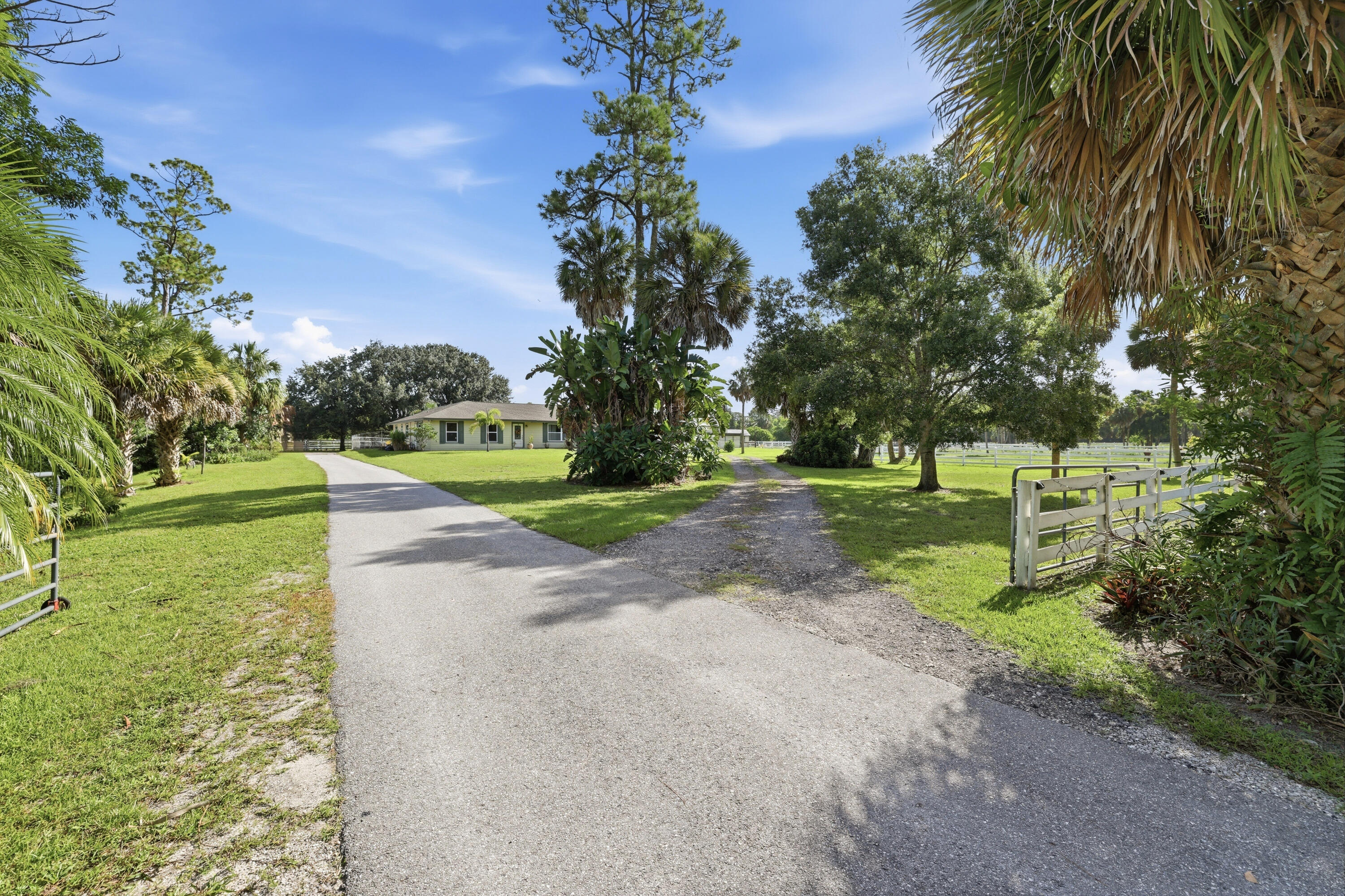 14095 Biddex Road Property Photo 4