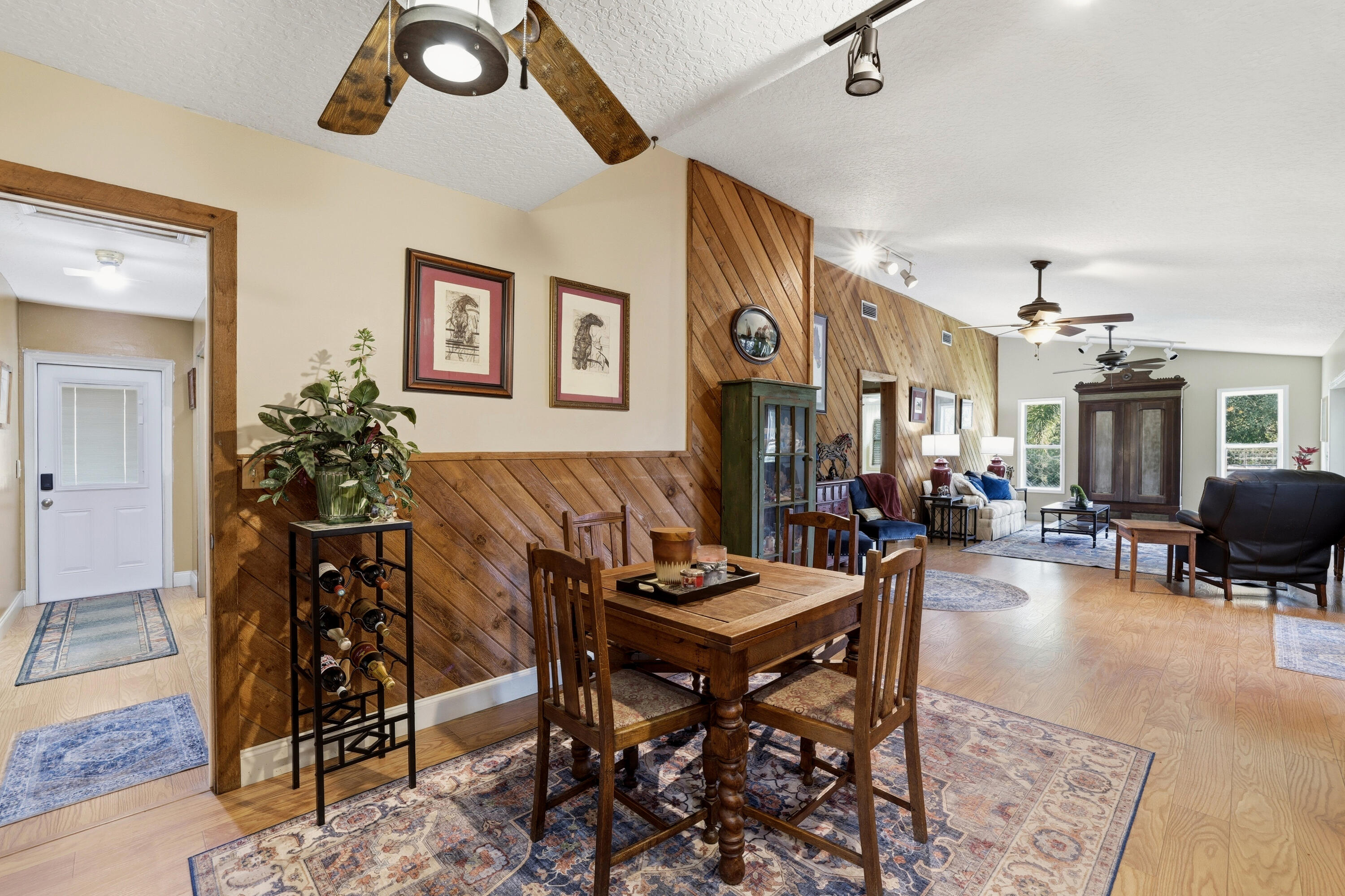 14095 Biddex Road Property Photo 8