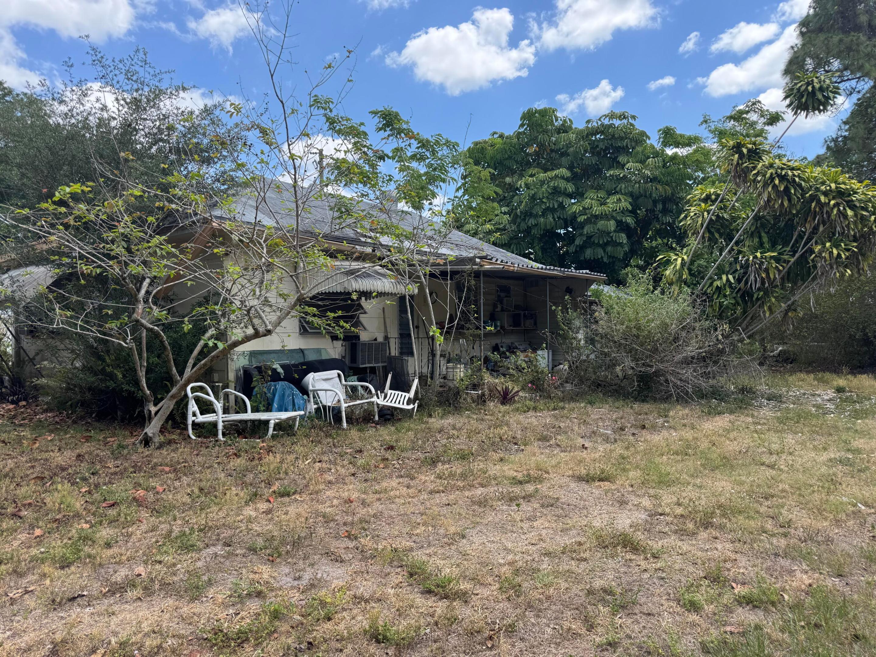 3358 S Jog Road Property Photo 10