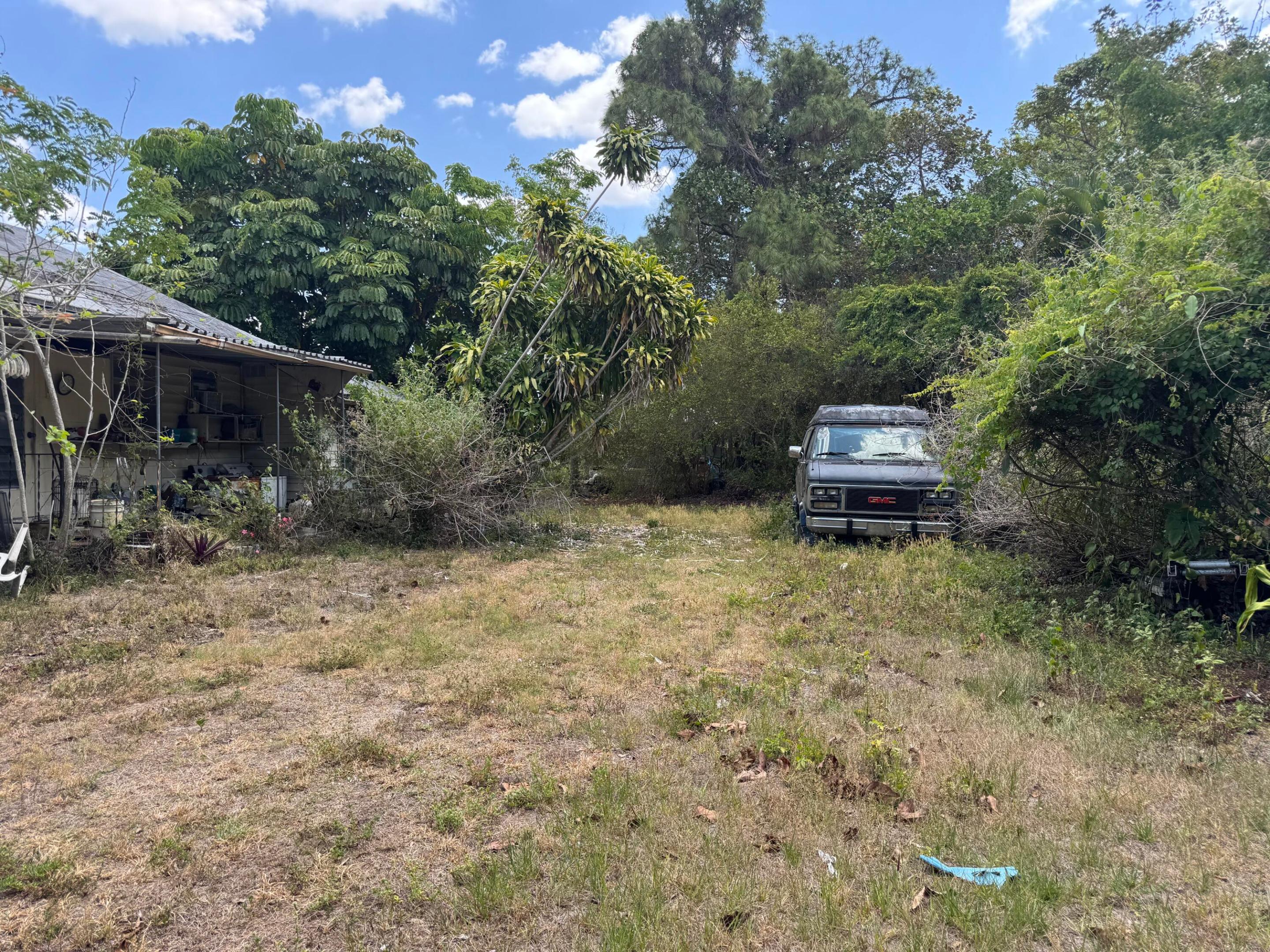 3358 S Jog Road Property Photo 11