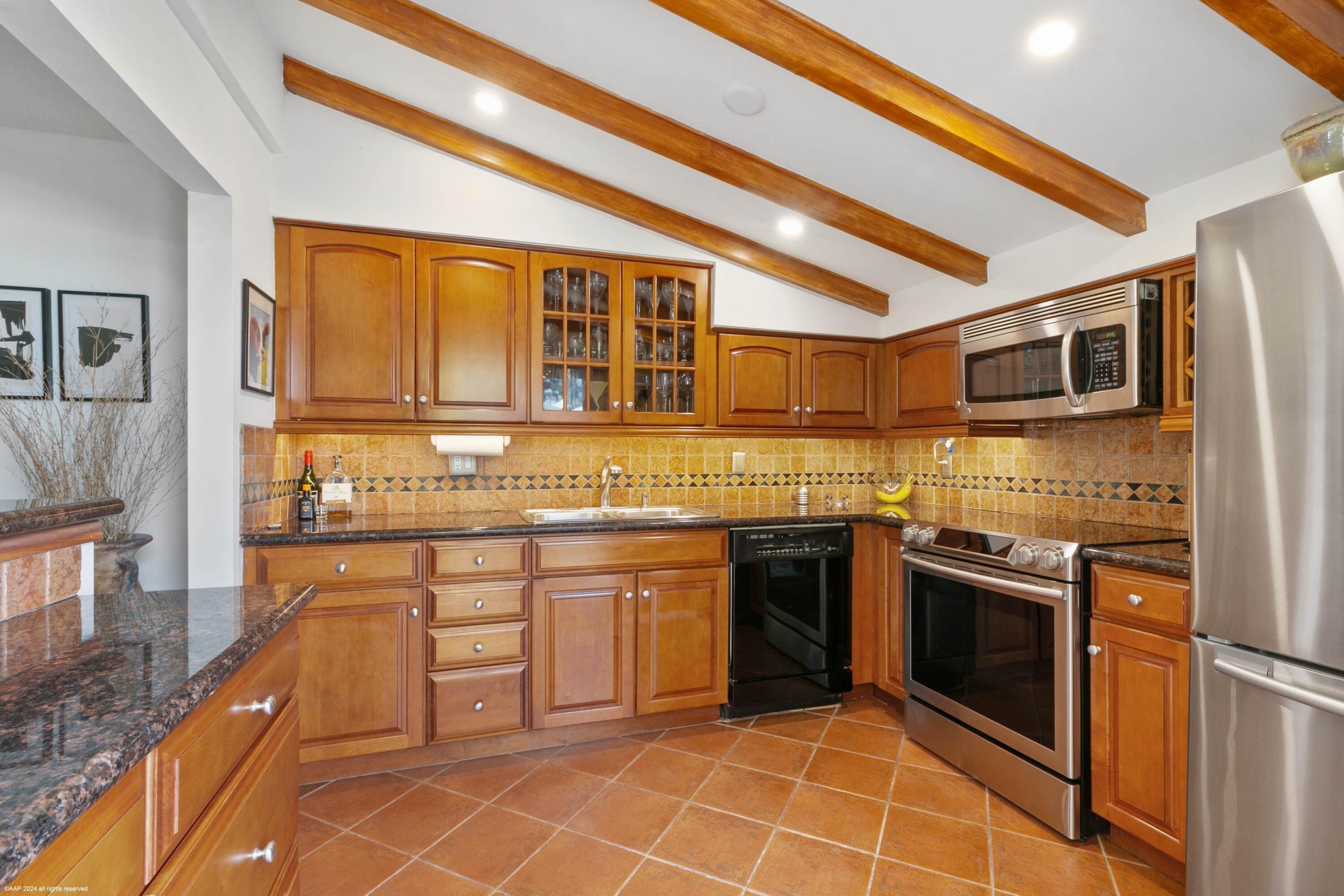 208 Sims Creek Drive Property Photo 18