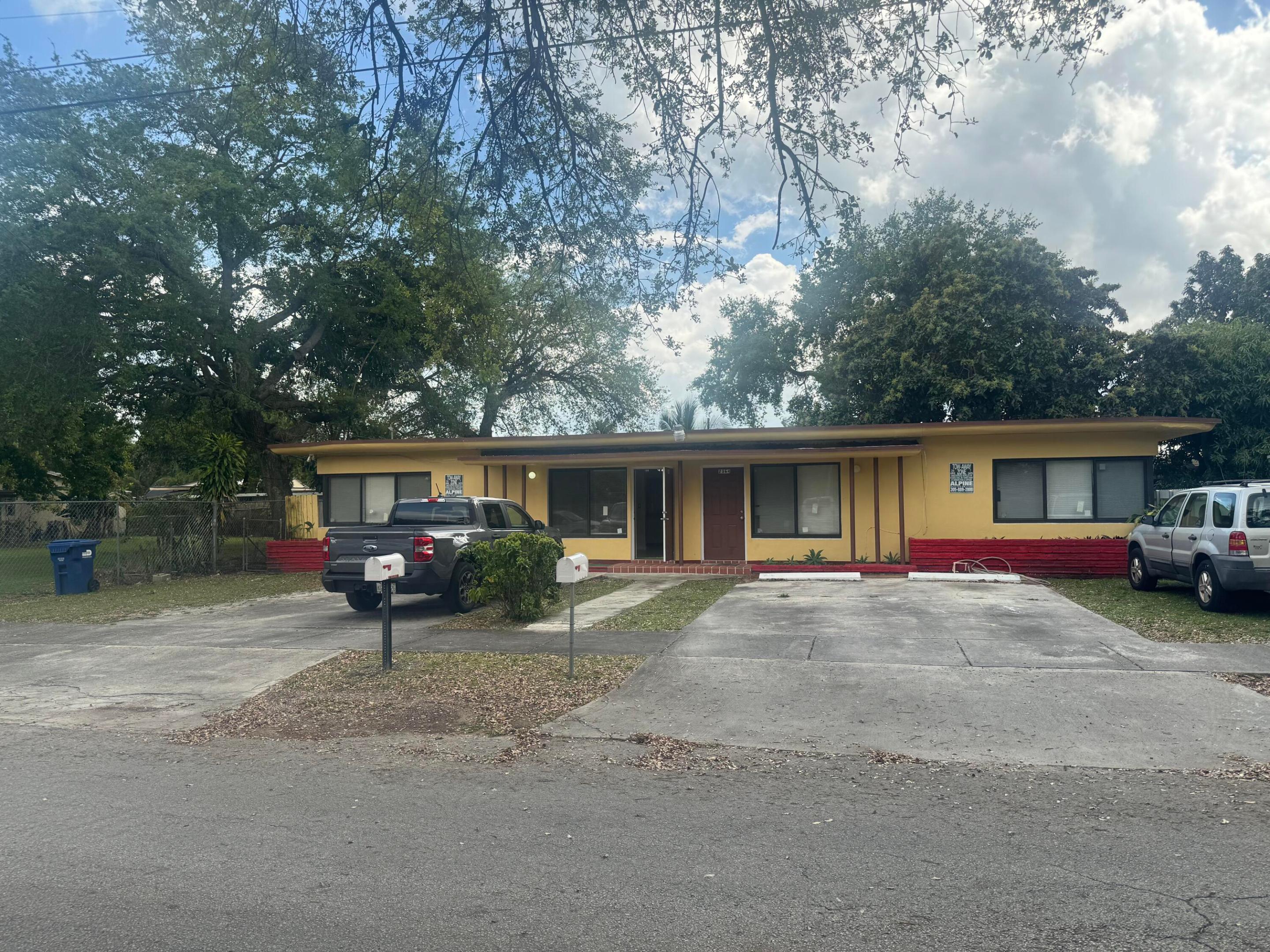 2360 Nw 98th Street Property Photo 1