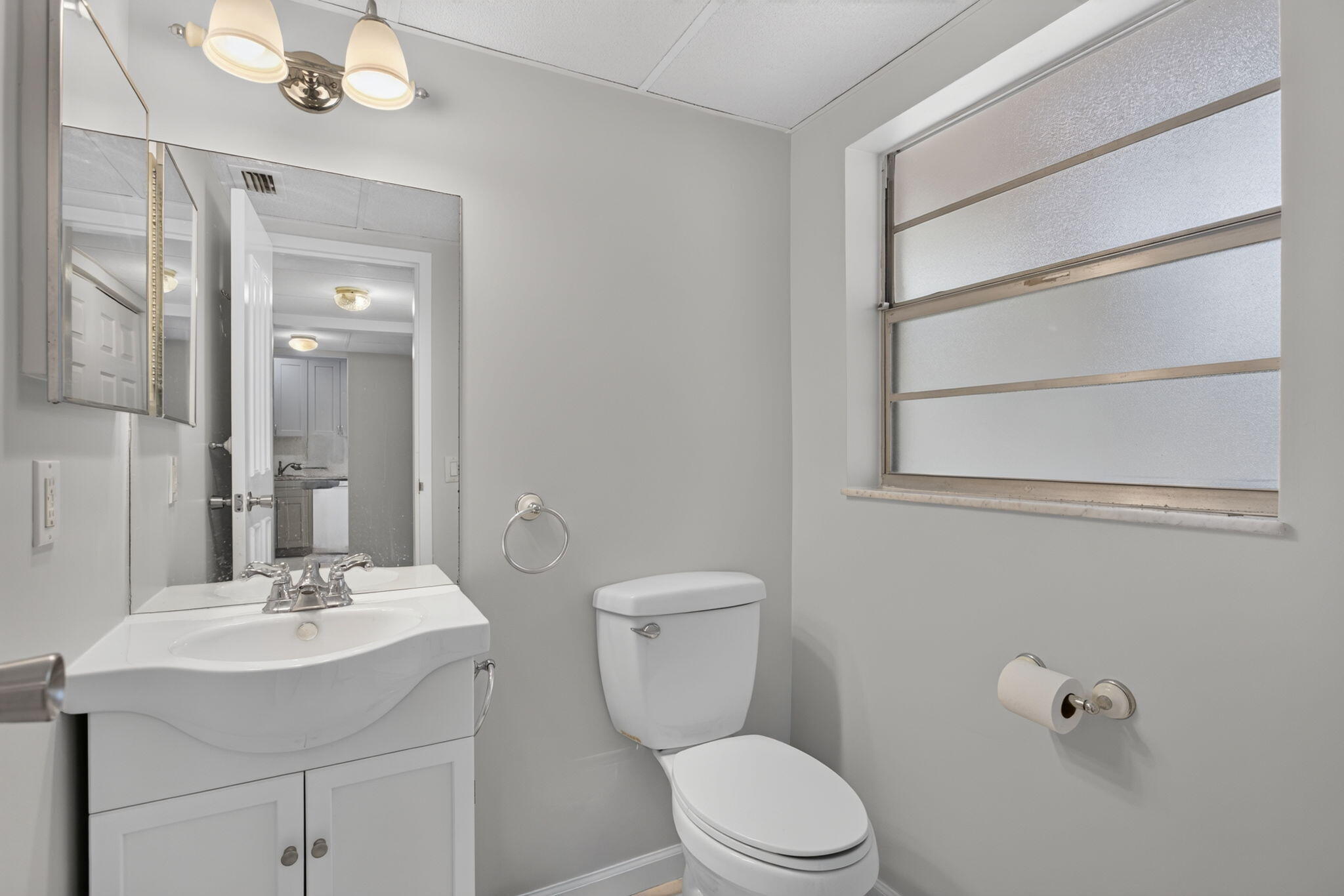 1030 Country Club Drive 205 Property Photo 8