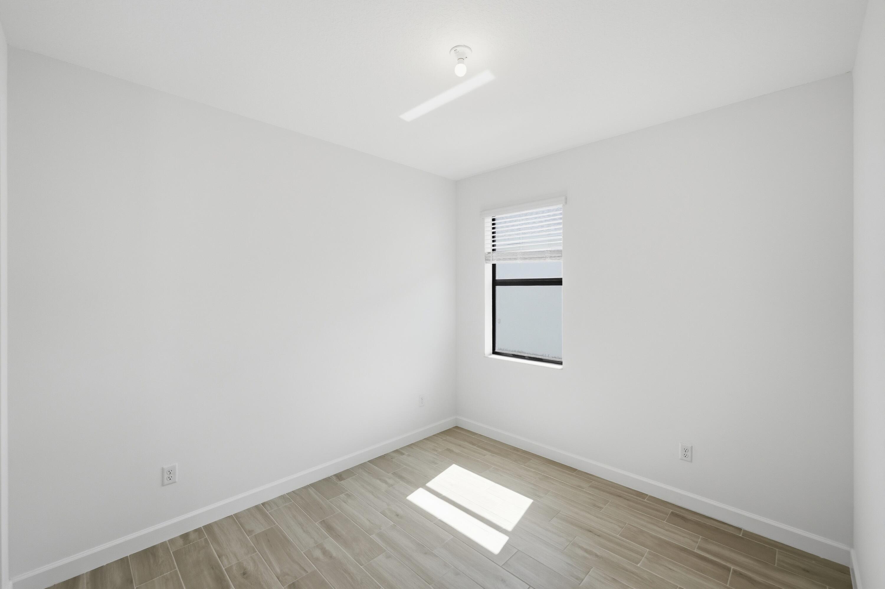 6669 Nw Heirloom Terrace Property Photo 17