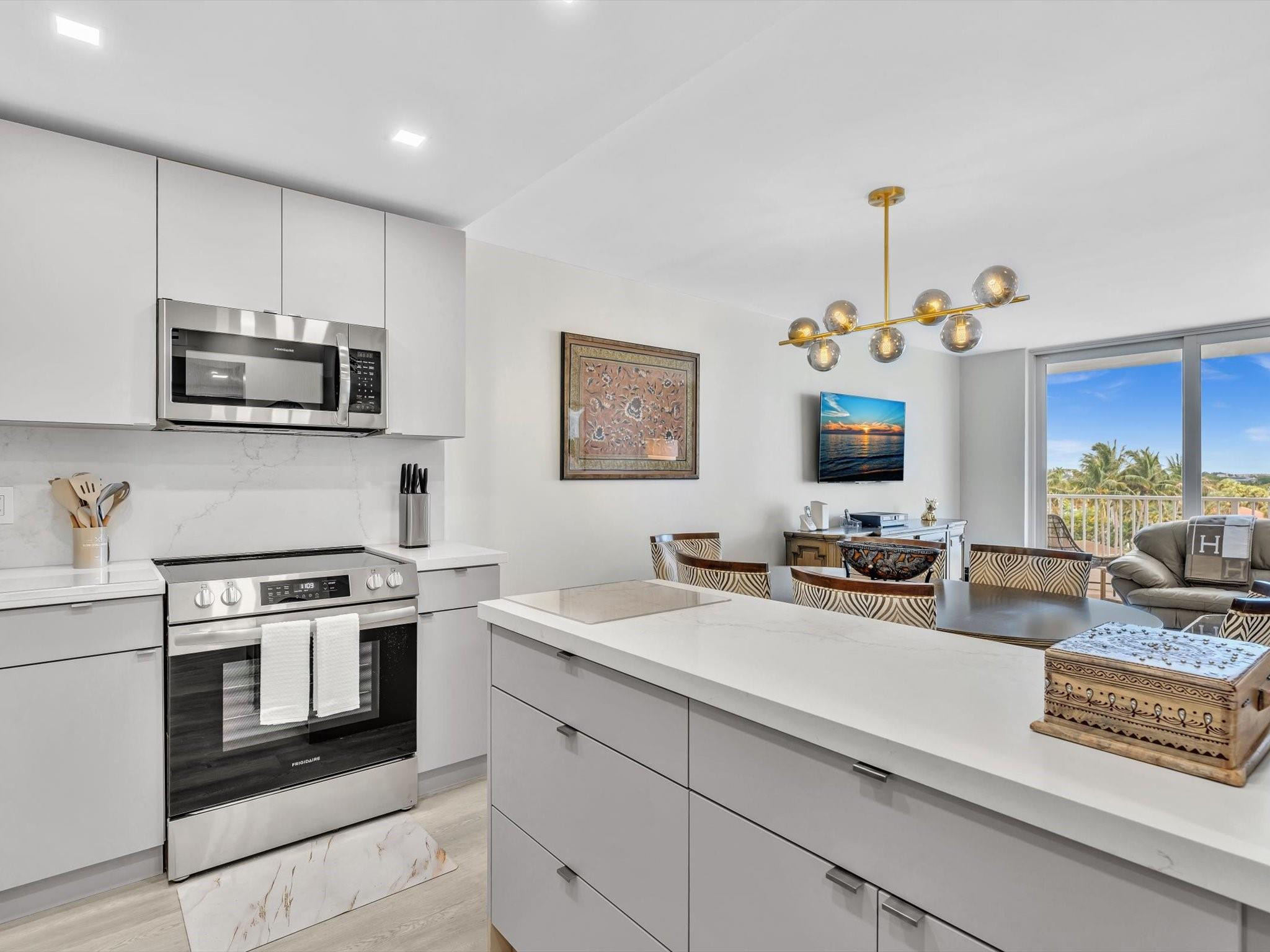 1421 S Ocean Boulevard 503 Property Photo 4