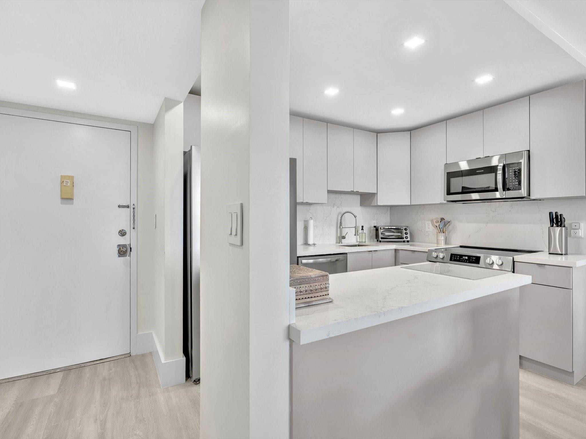 1421 S Ocean Boulevard 503 Property Photo 10