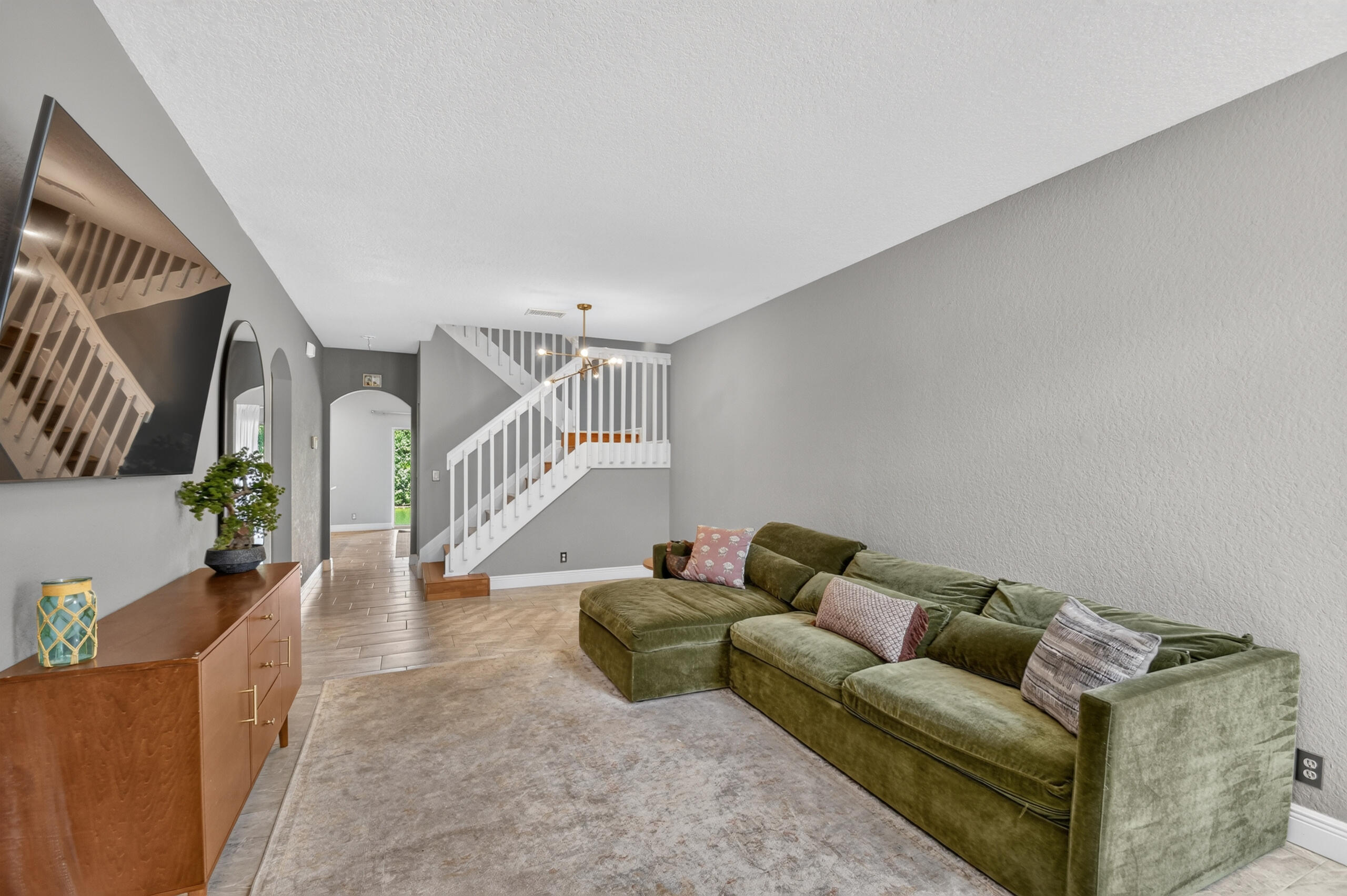 308 Spruce Street Property Photo 5