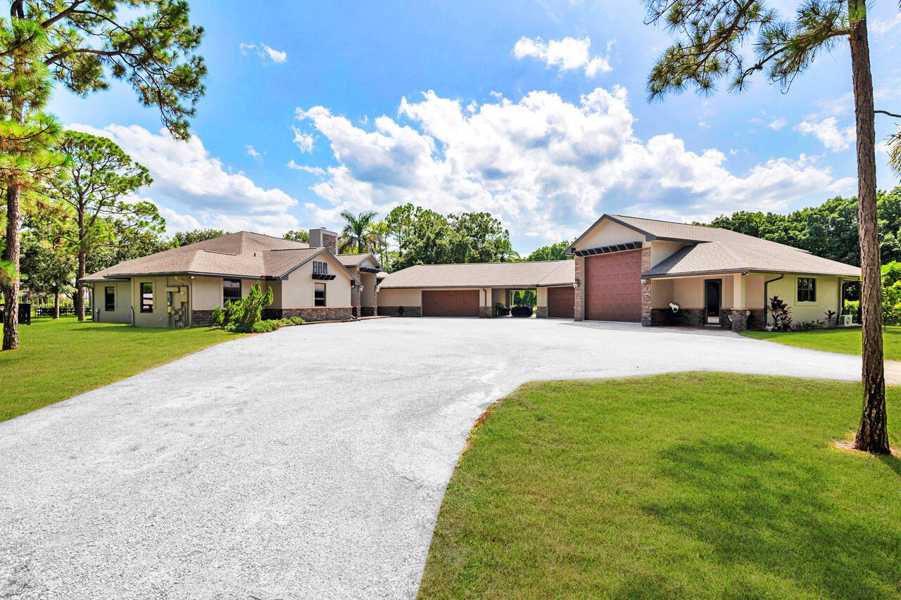 14590 Crazy Horse Lane Property Photo 1