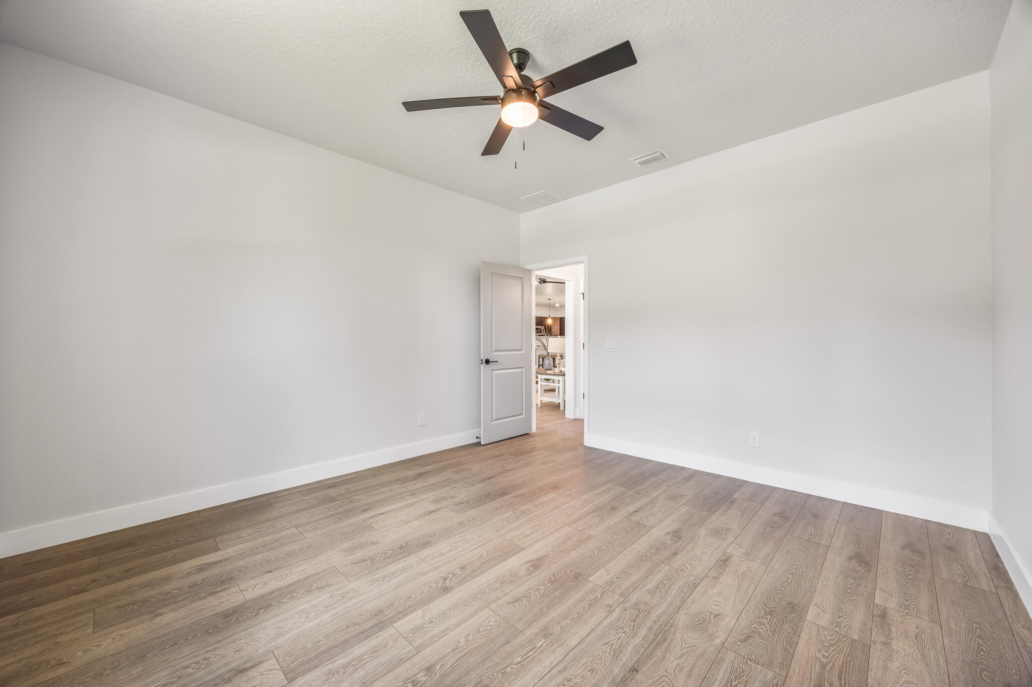 1254 Heitzman Avenue Sw Property Photo 23