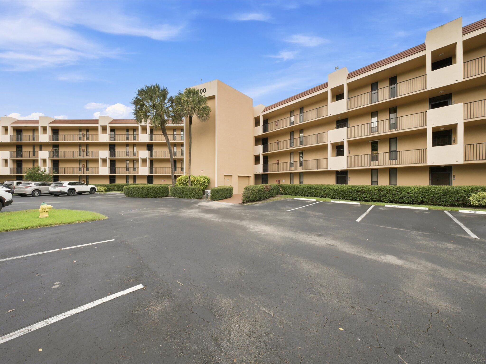6539 CORAL LAKE Drive 403