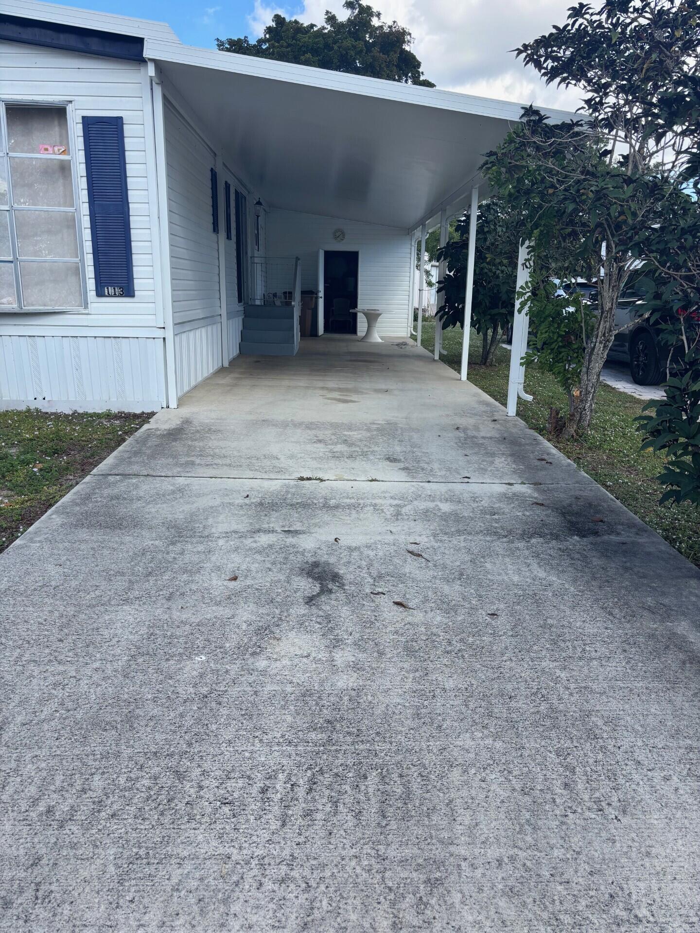 113 Nw 50th Street Property Photo 4