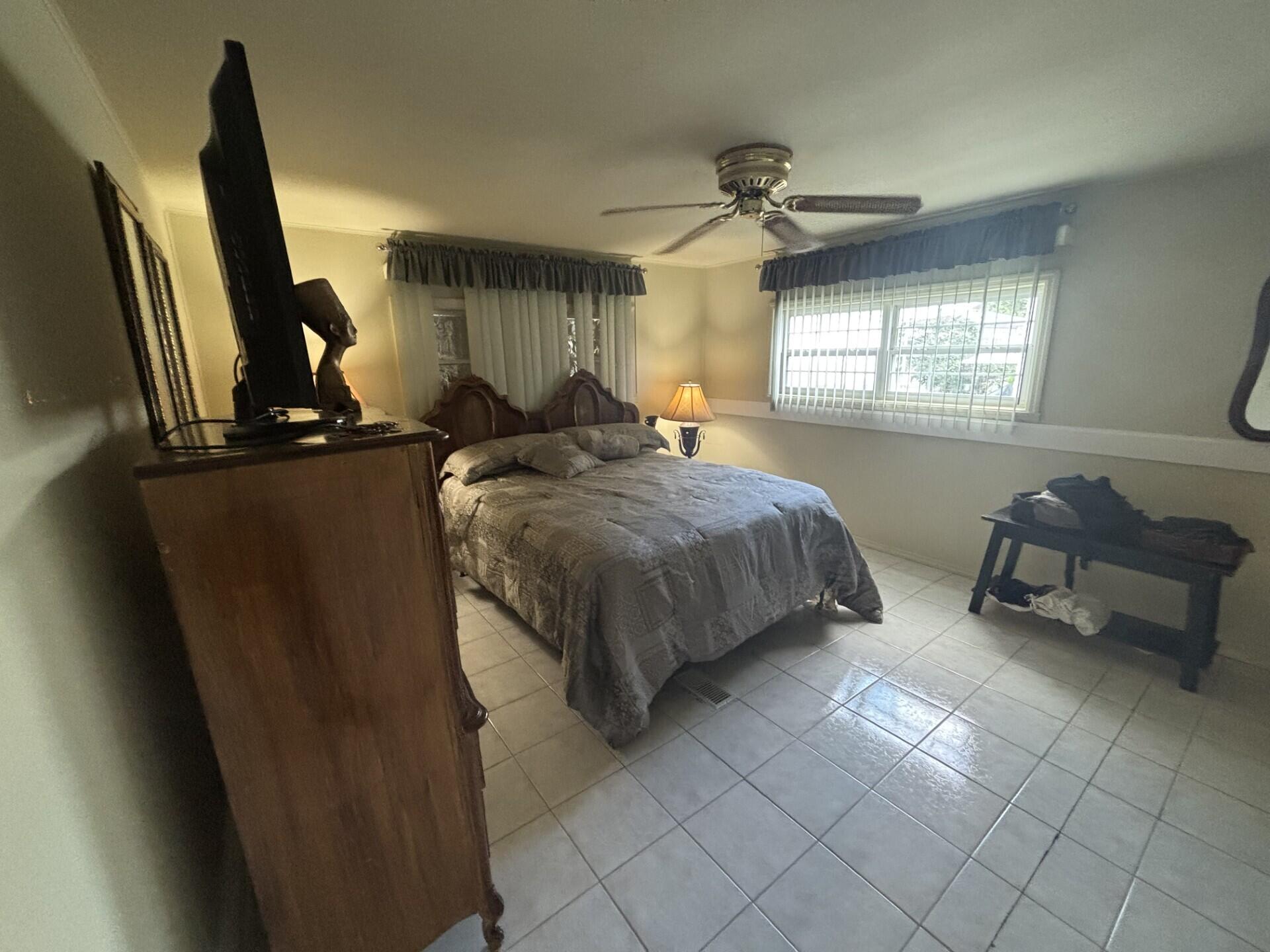 113 Nw 50th Street Property Photo 25
