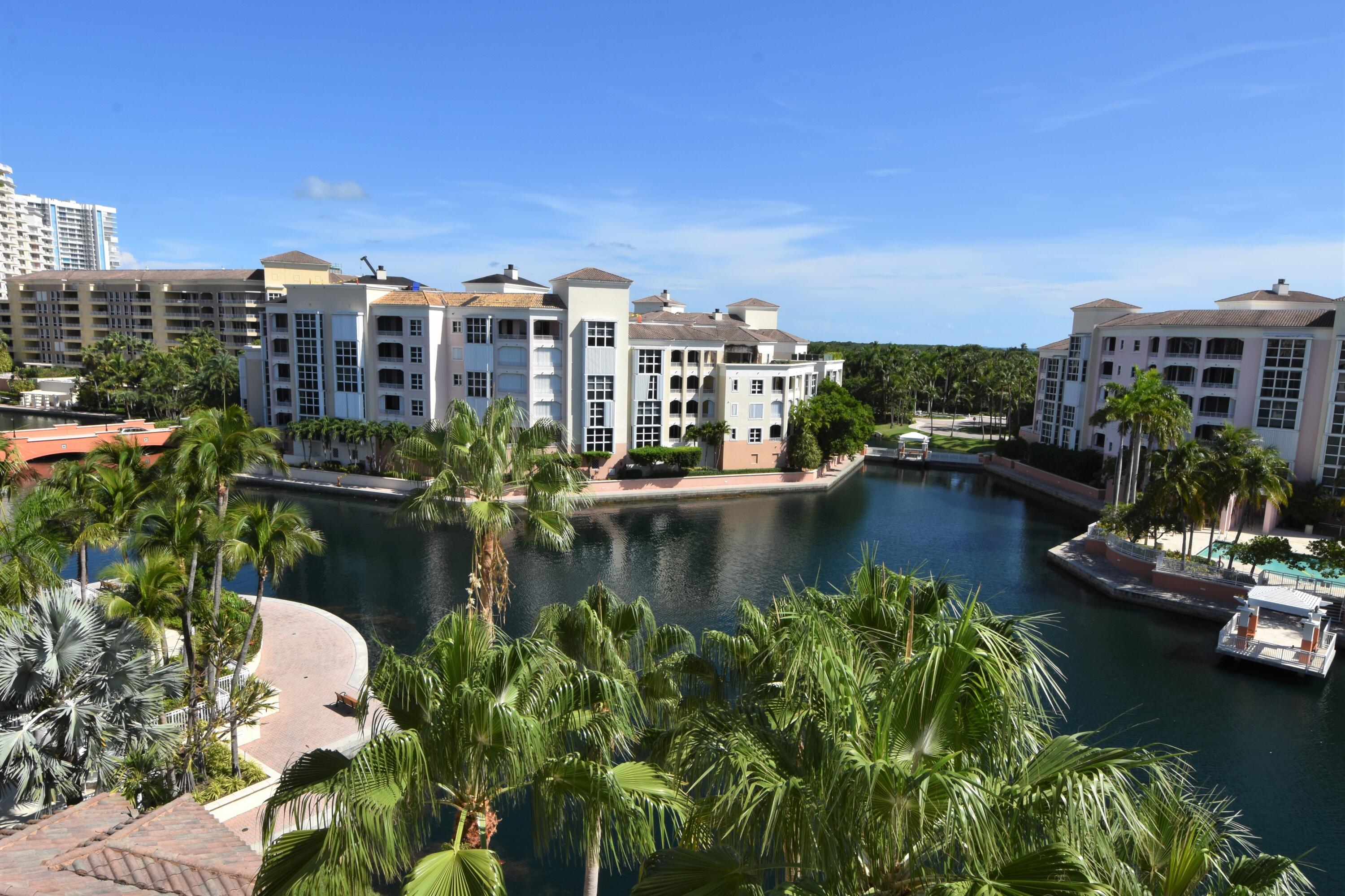 707 CRANDON Boulevard PH-8 Property Photo 1