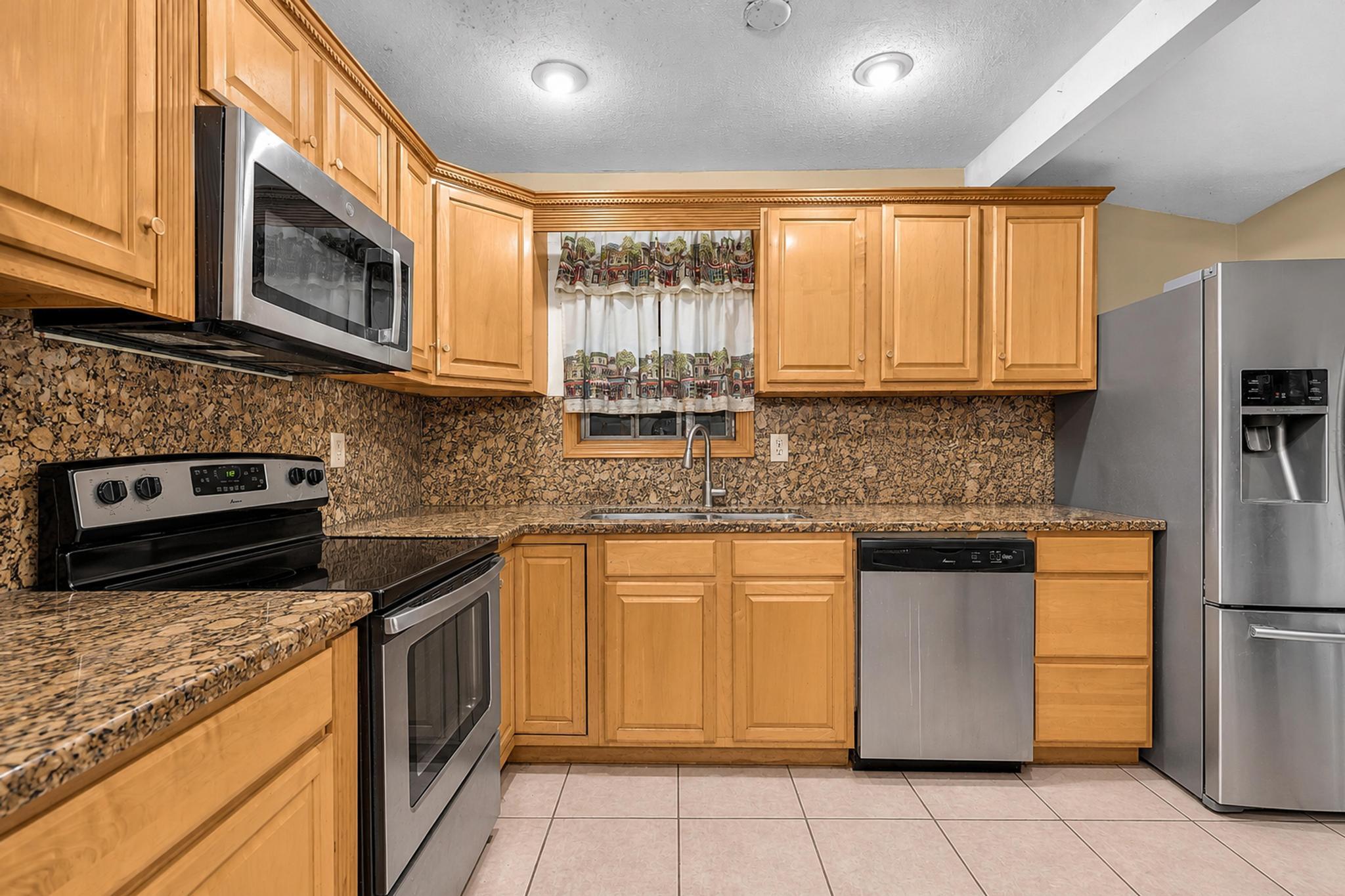 2131 Acapulco Drive Property Photo 11