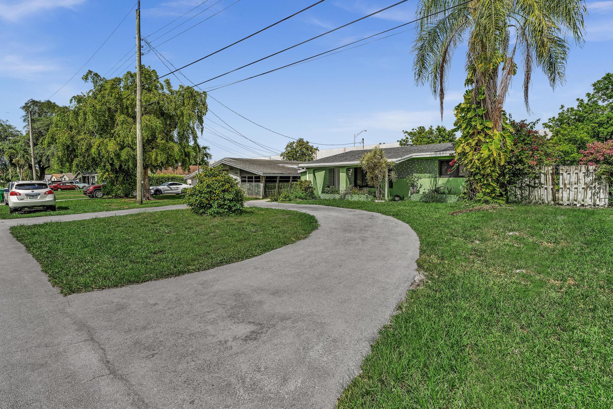 2131 Acapulco Drive Property Photo 32
