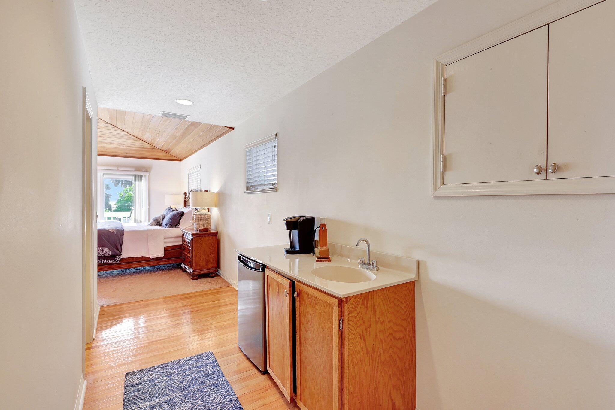 7501 S Indian River Drive Property Photo 25