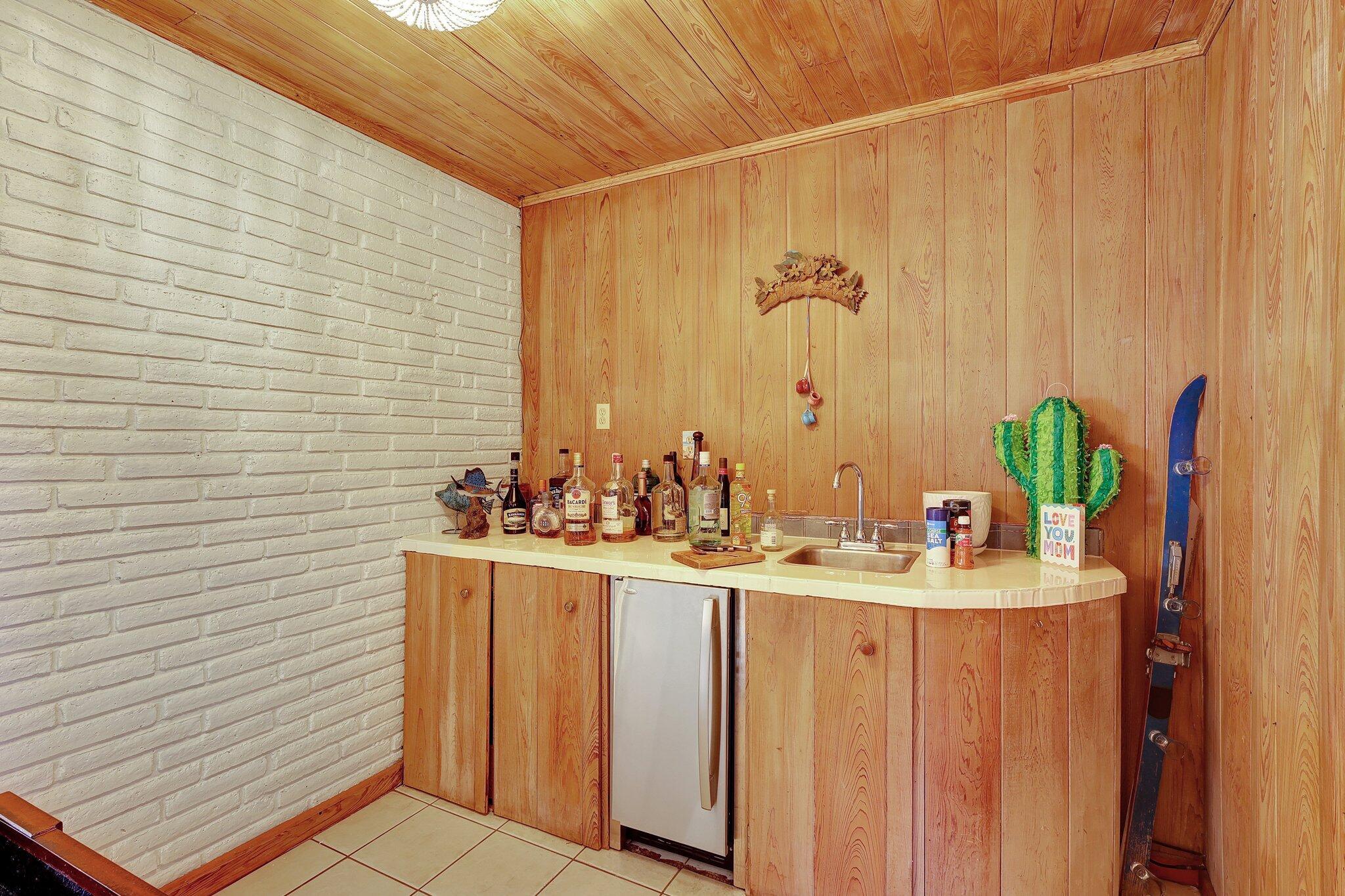 7501 S Indian River Drive Property Photo 39