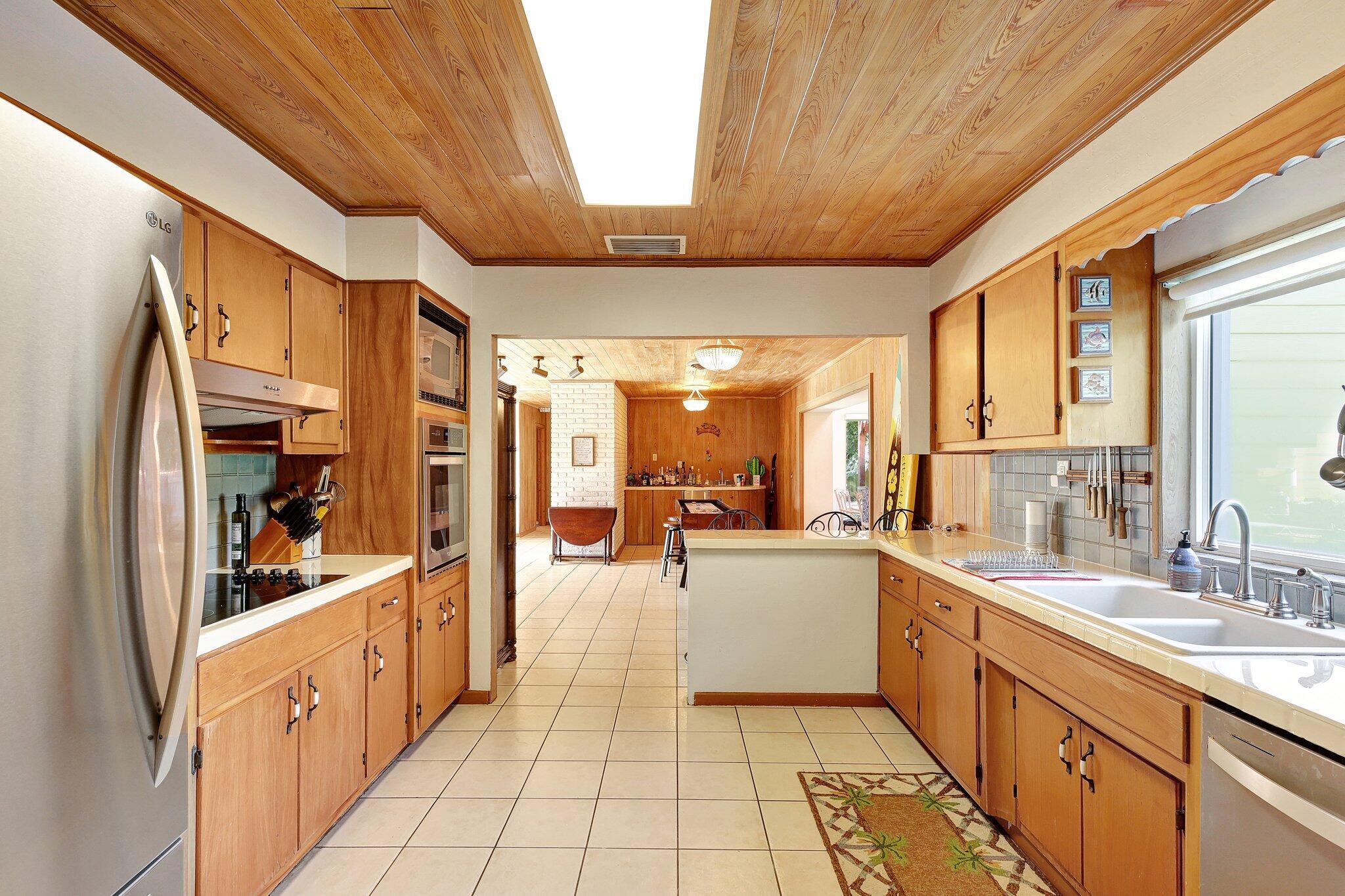 7501 S Indian River Drive Property Photo 44