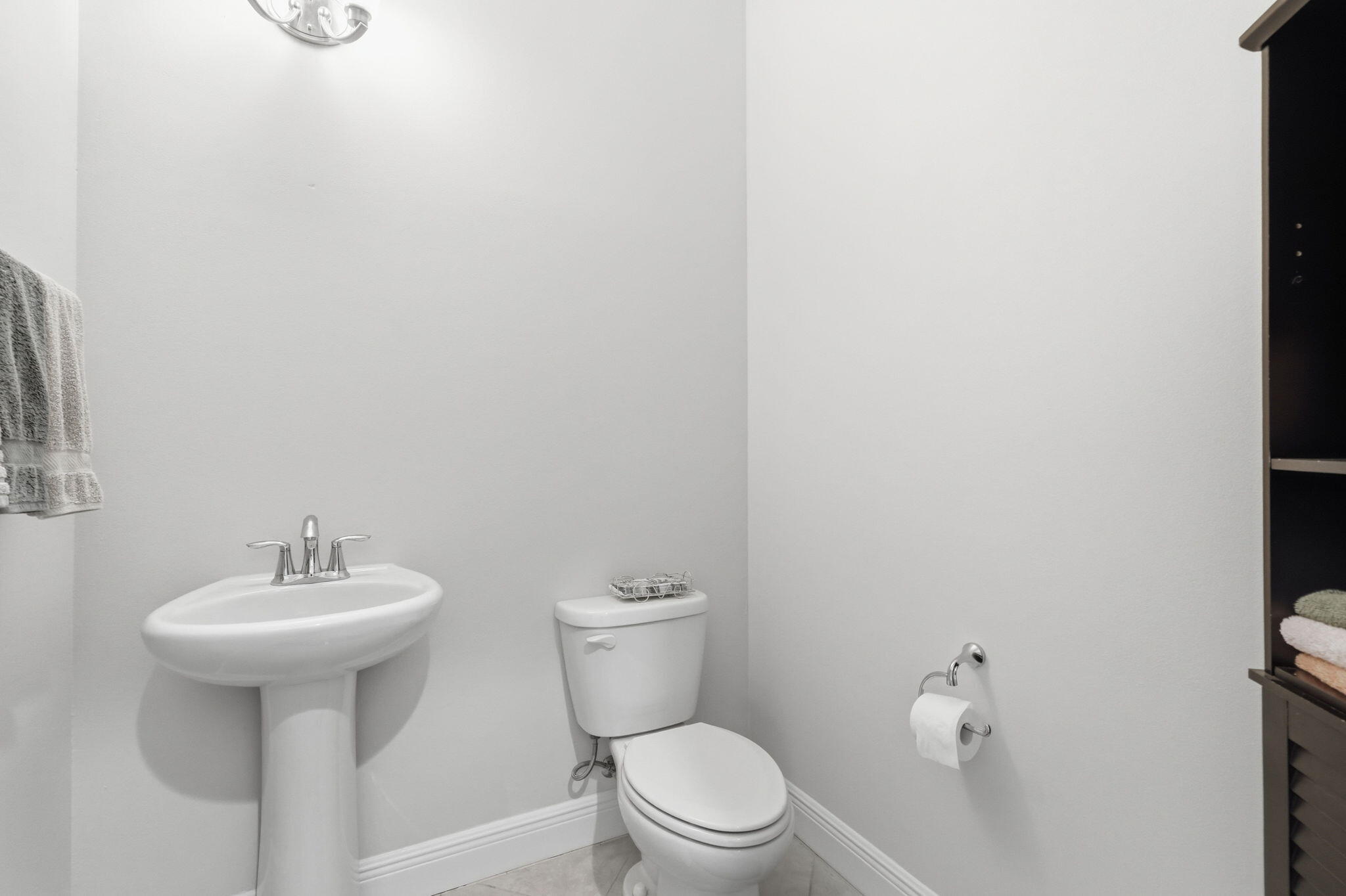 2553 Nw Crystal Lake Drive Nw Property Photo 48