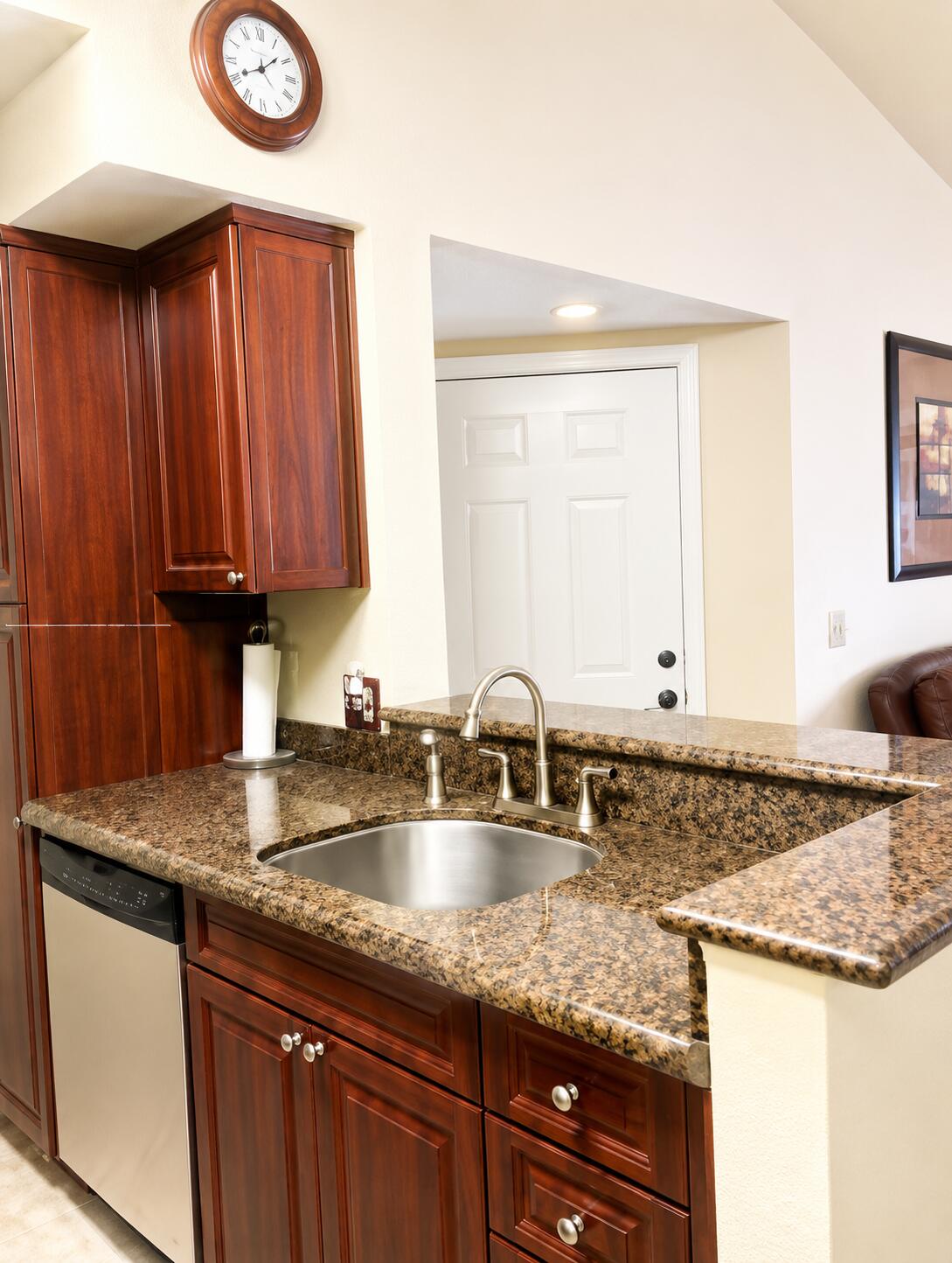 2986 S University Drive 8203 Property Photo 4