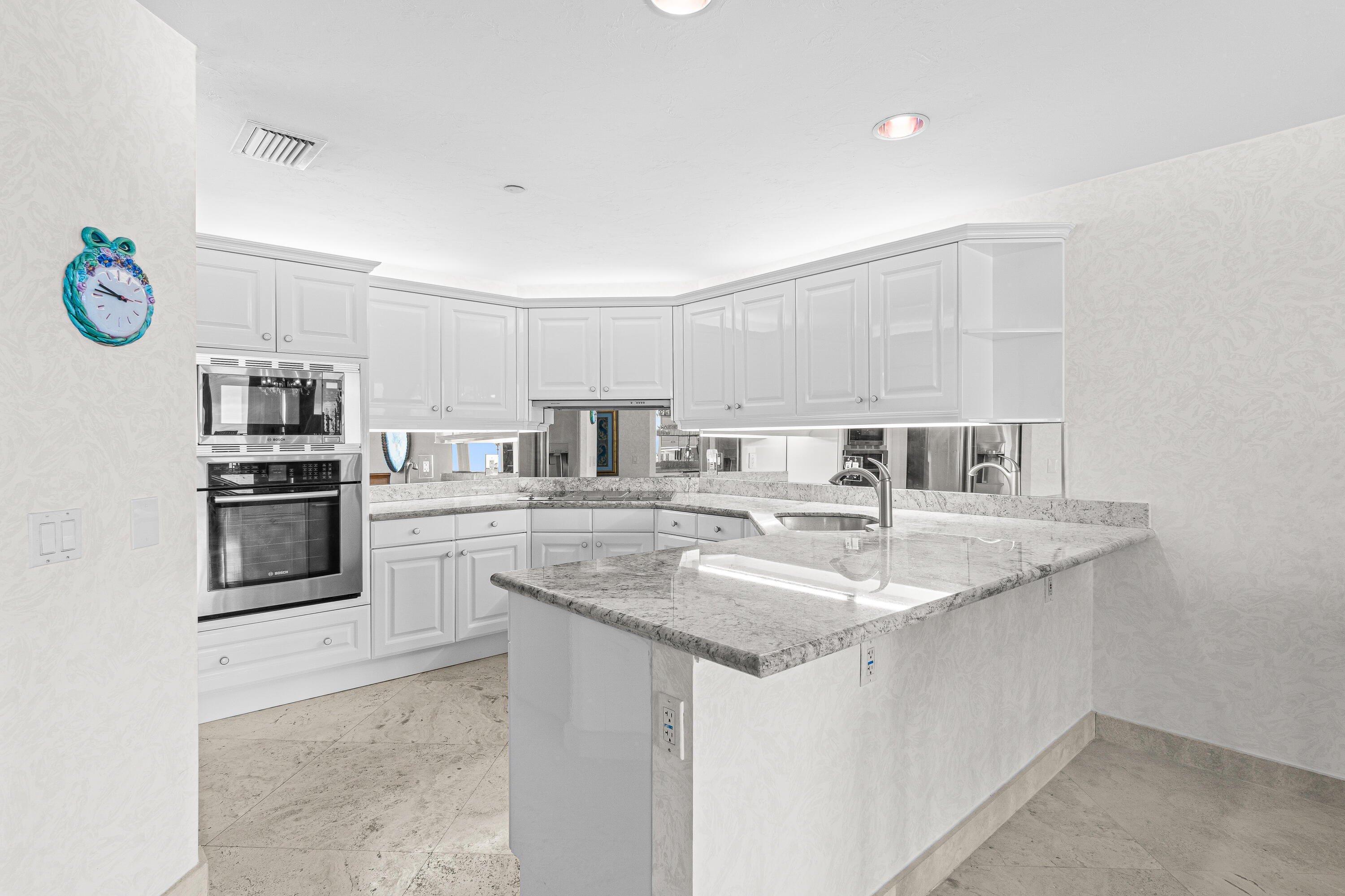 800 Ocean Drive 204 Property Photo 10